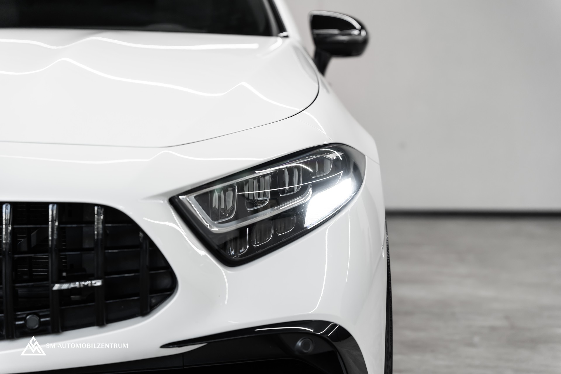 MERCEDES-BENZ CLS 450 AMG Line 4matic / 360° / Panorama / Sitzbelüftung-showroom-element-2
