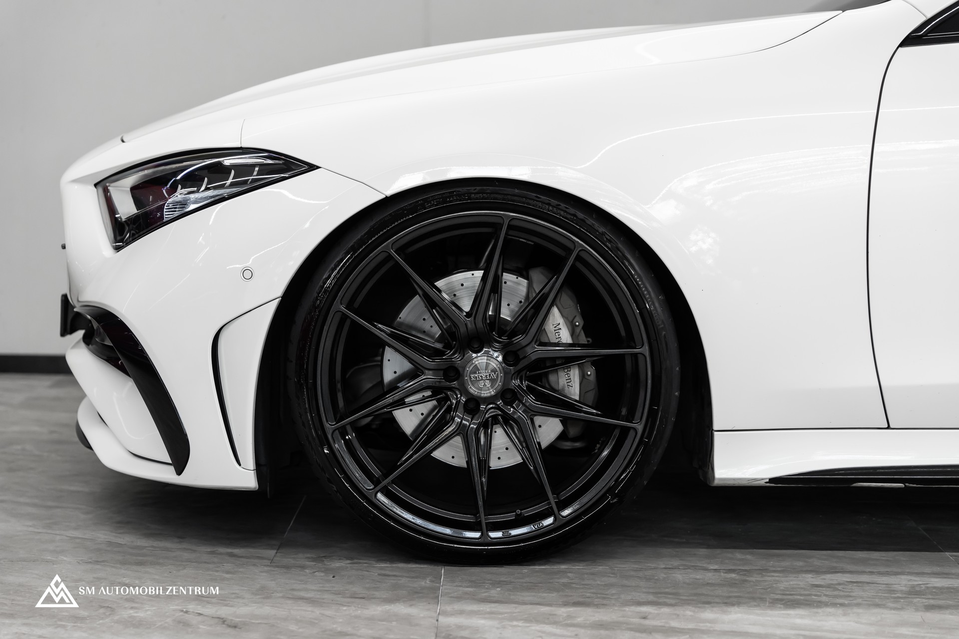 MERCEDES-BENZ CLS 450 AMG Line 4matic / 360° / Panorama / Sitzbelüftung-image-5