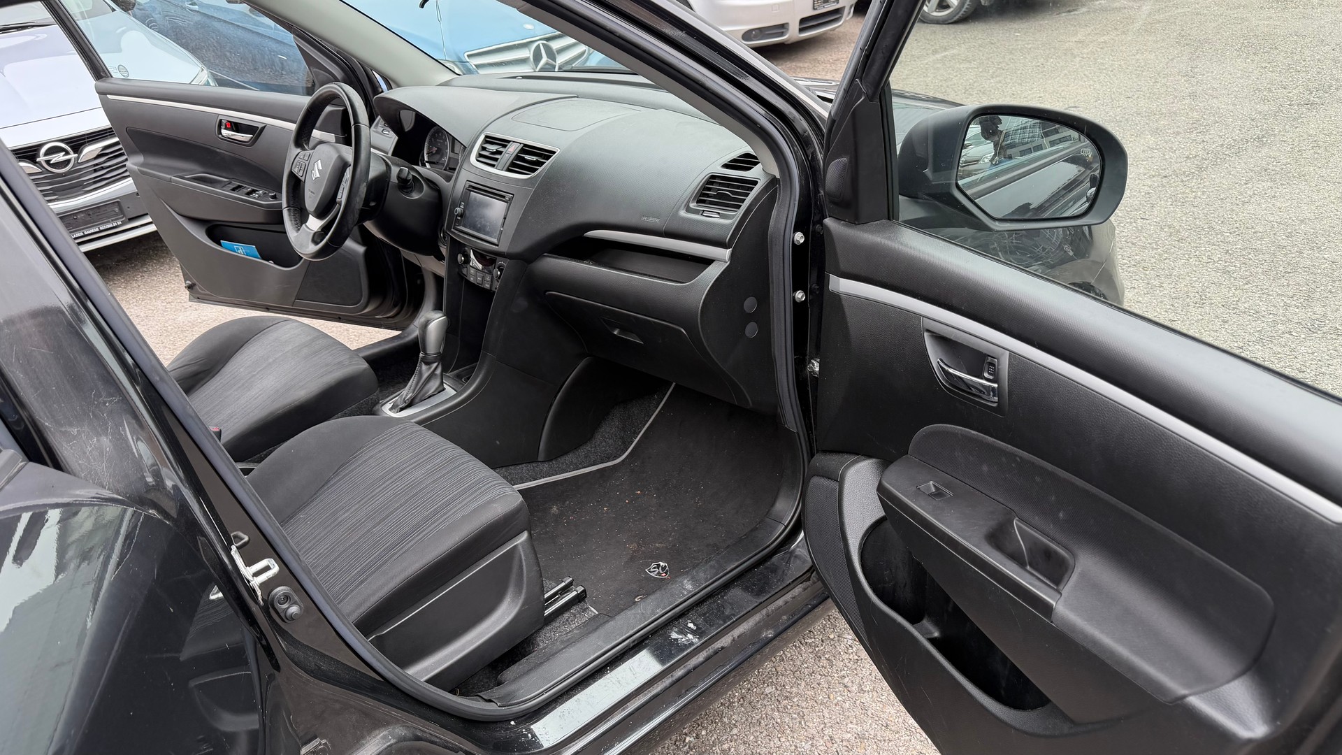 SUZUKI Swift 1.2i 16V Sergio Cellano Automatic-image-4