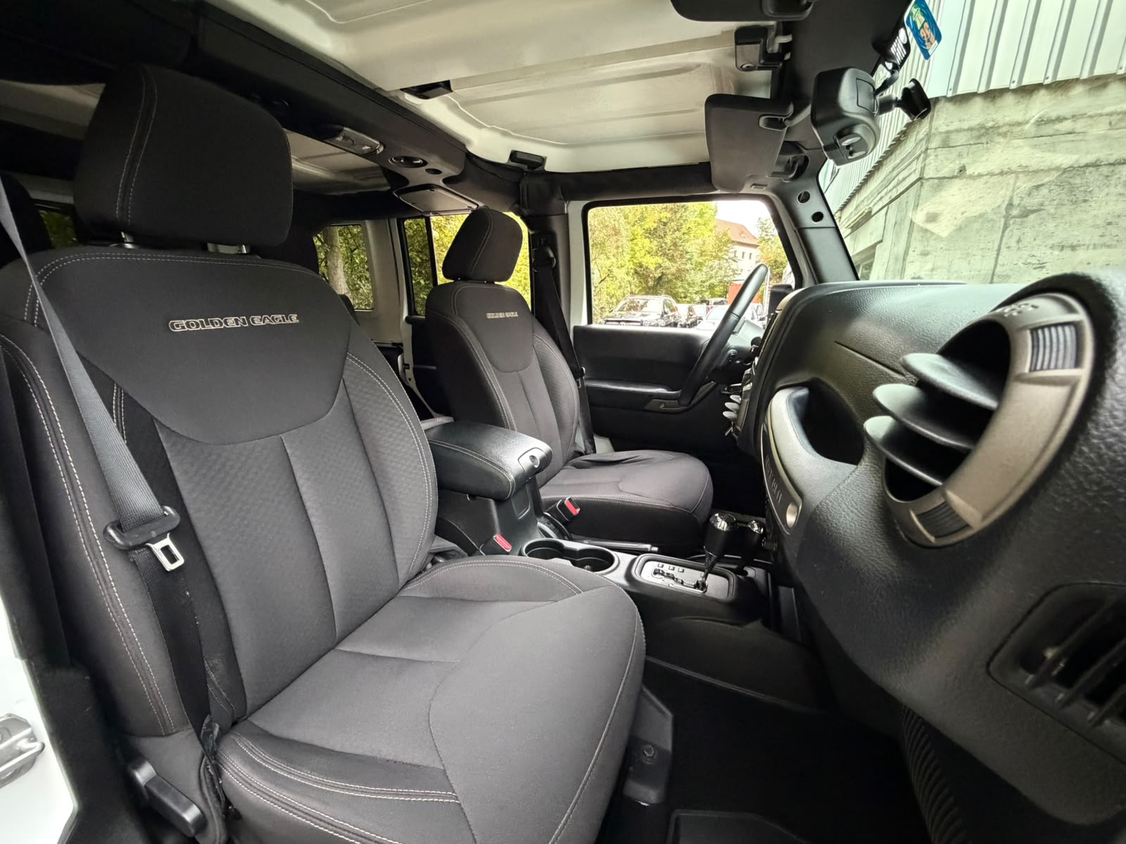JEEP Wrangler 2.8CRD Unlimited Golden Eagle Aut.-image-26