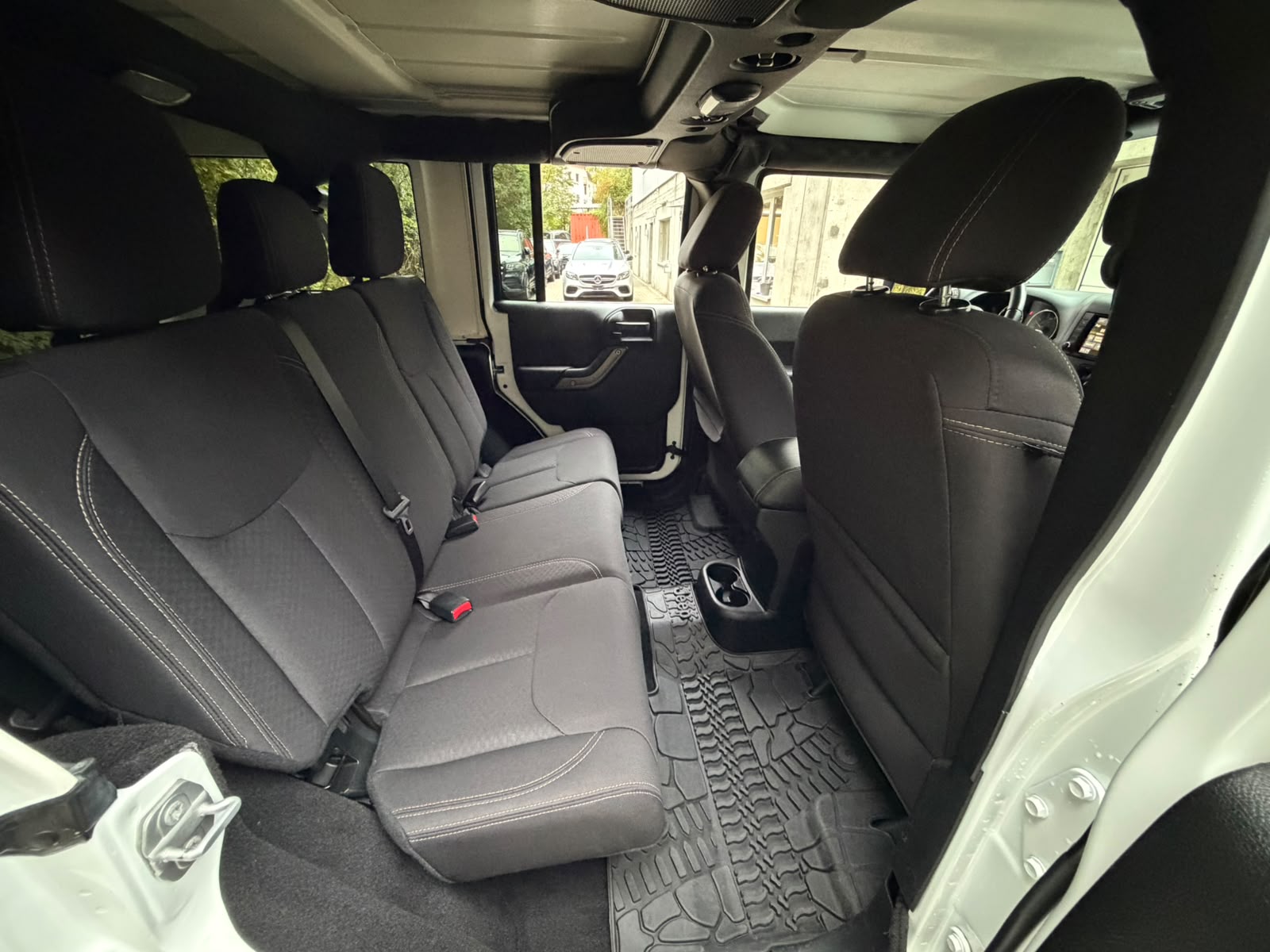 JEEP Wrangler 2.8CRD Unlimited Golden Eagle Aut.-image-24