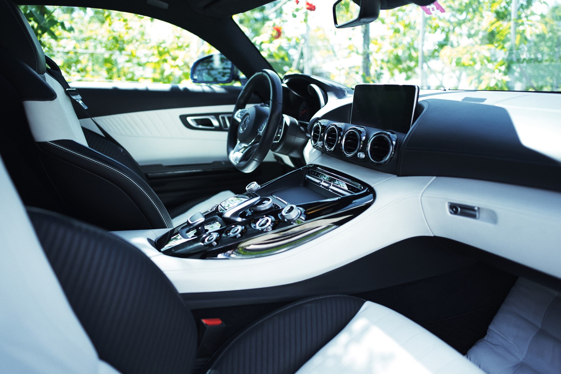 MERCEDES-BENZ AMG GT Speedshift DCT-image-4