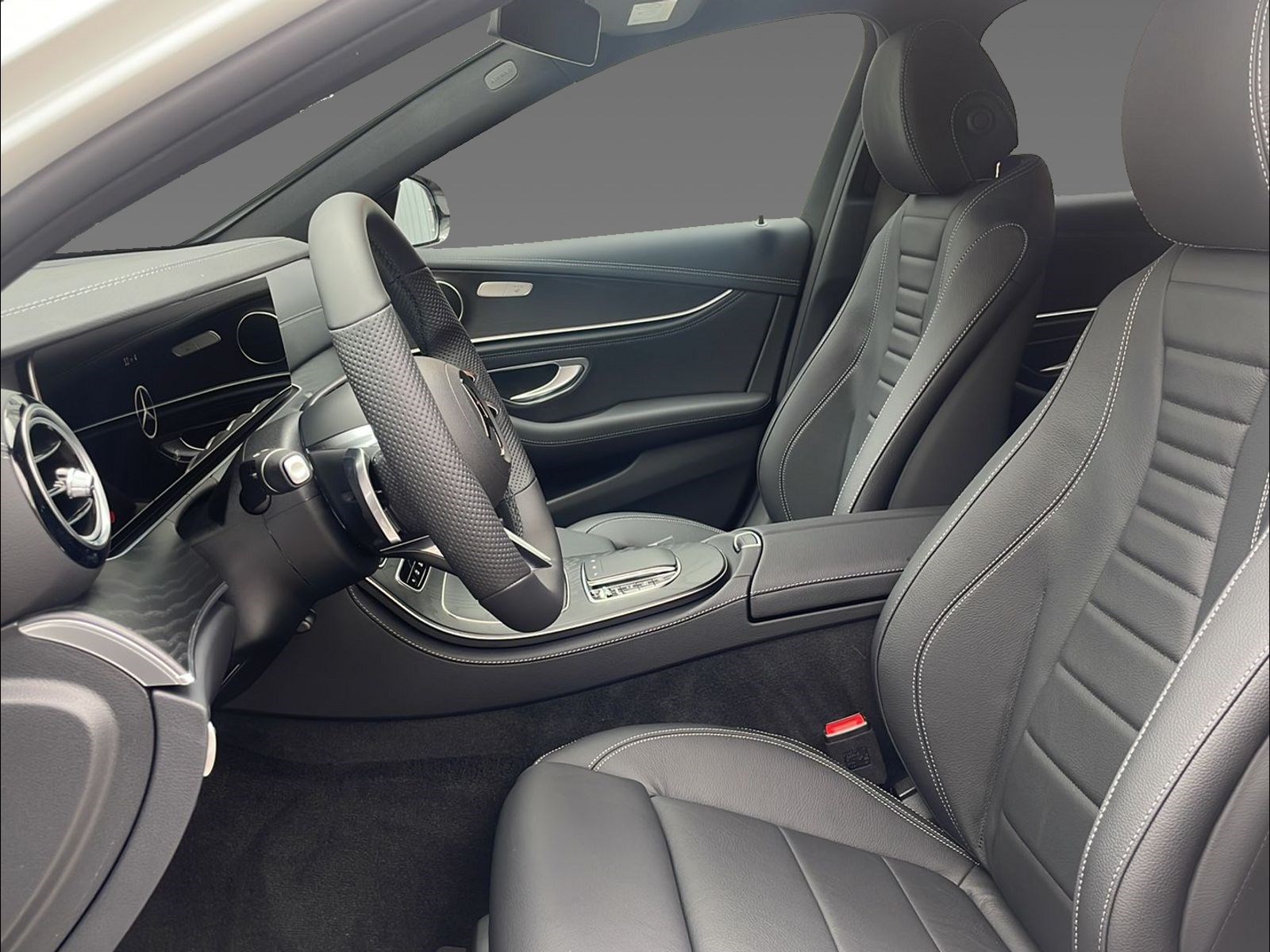MERCEDES-BENZ E 300 d 4Matic T-Modell-image-7