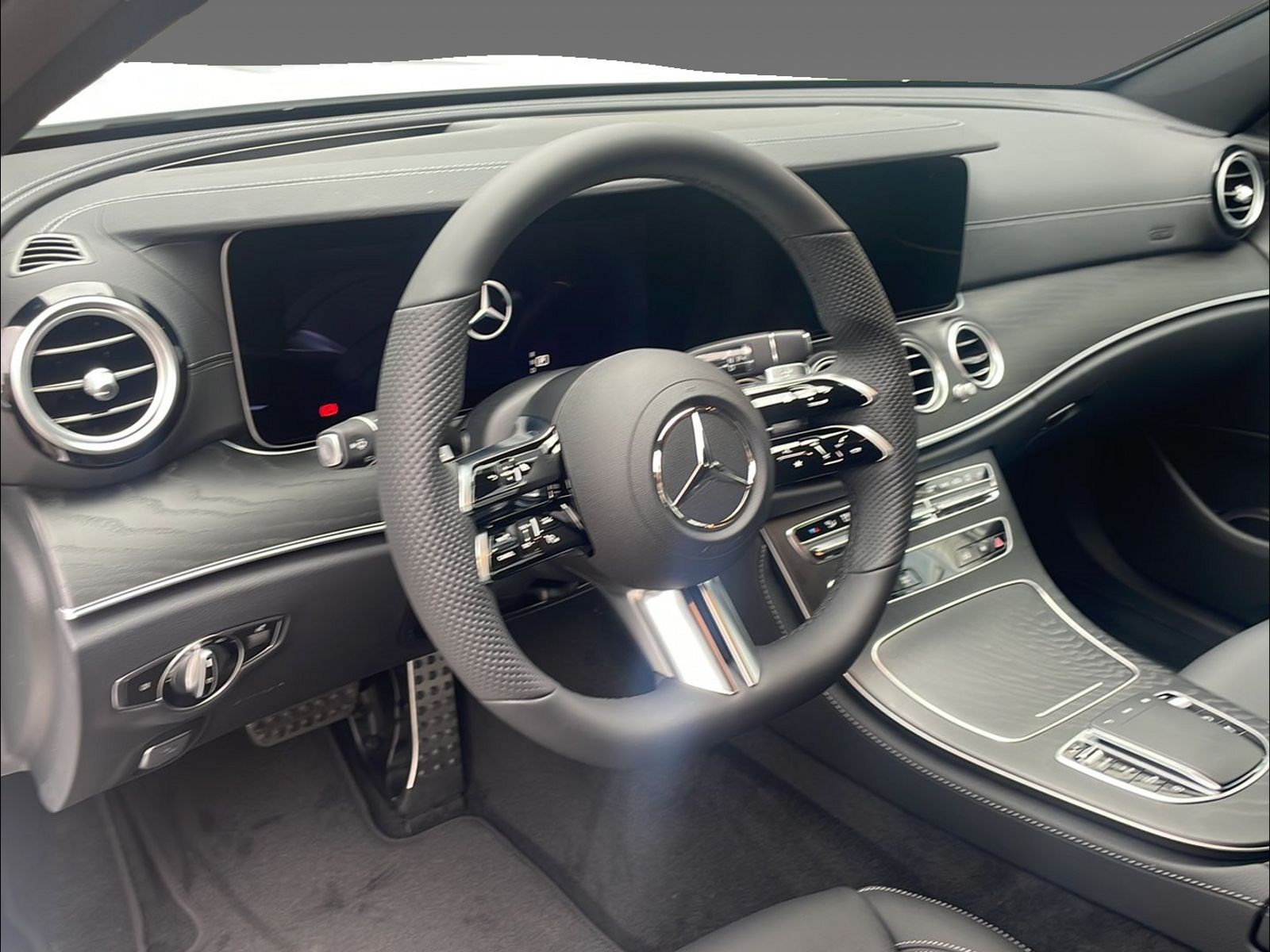 MERCEDES-BENZ E 300 d 4Matic T-Modell-image-5