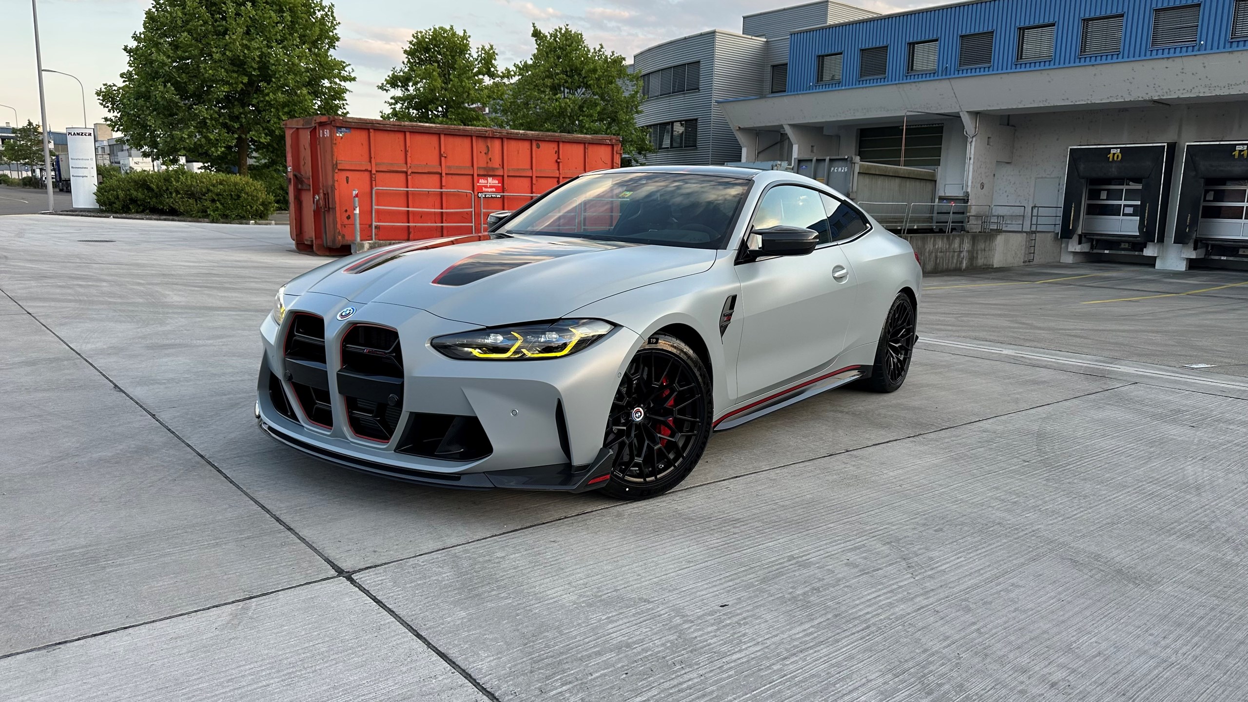Car photo