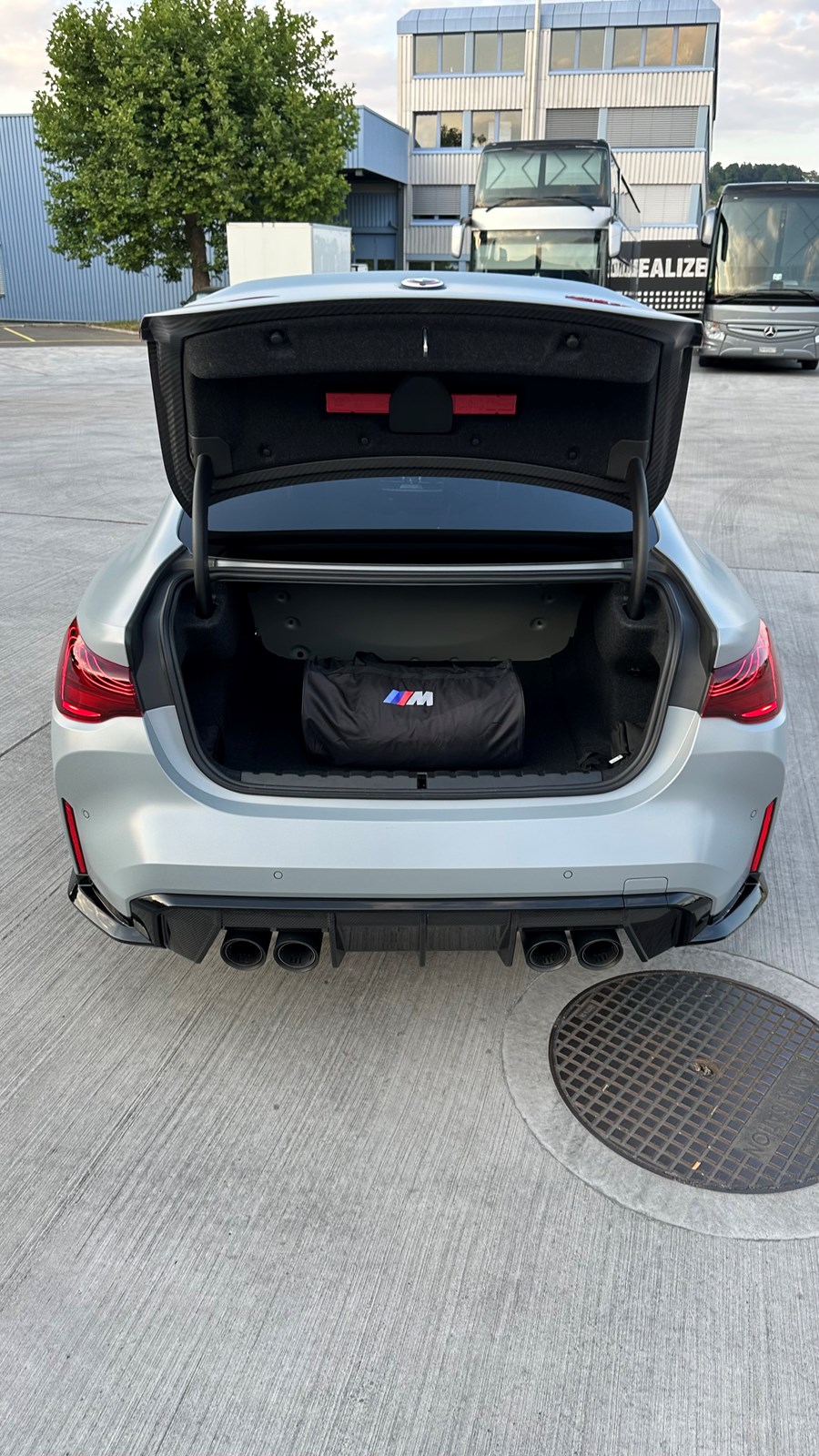 BMW M4 CSL Coupé-image-19