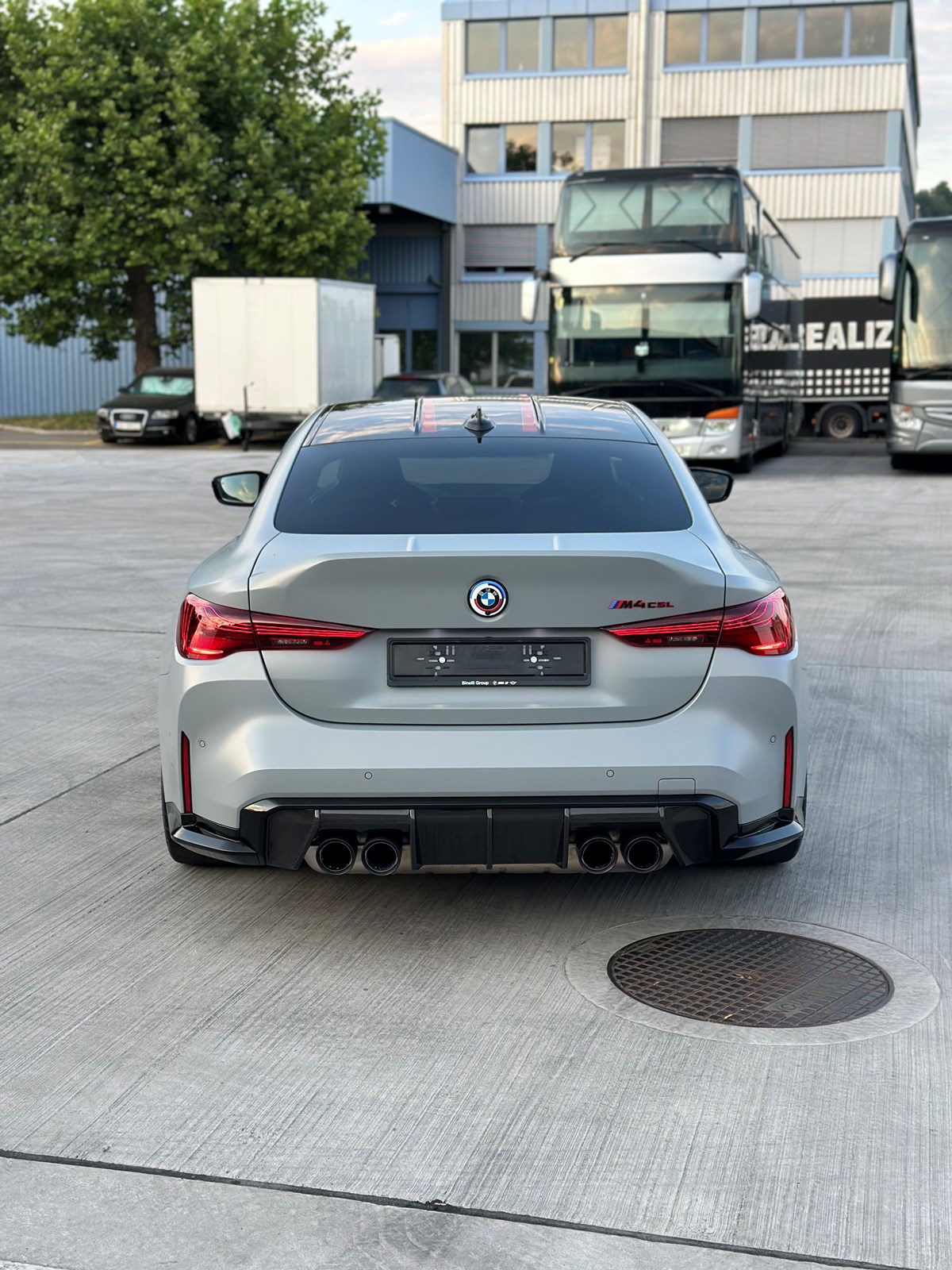 BMW M4 CSL Coupé-image-6