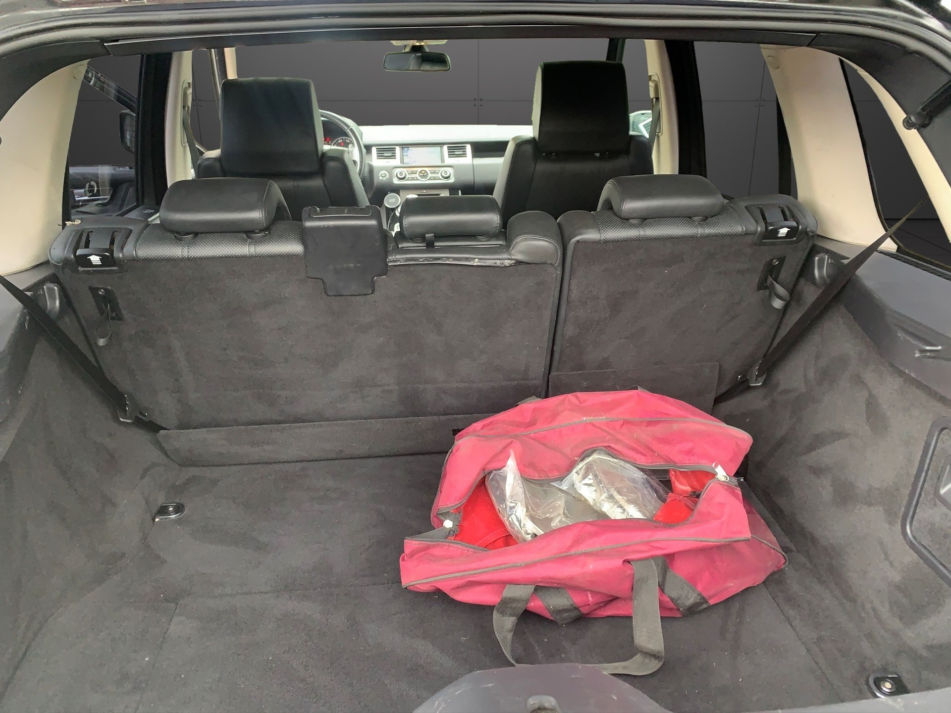 LAND ROVER Range Rover Sport 3.0 TDV6 S Automatic-image-9