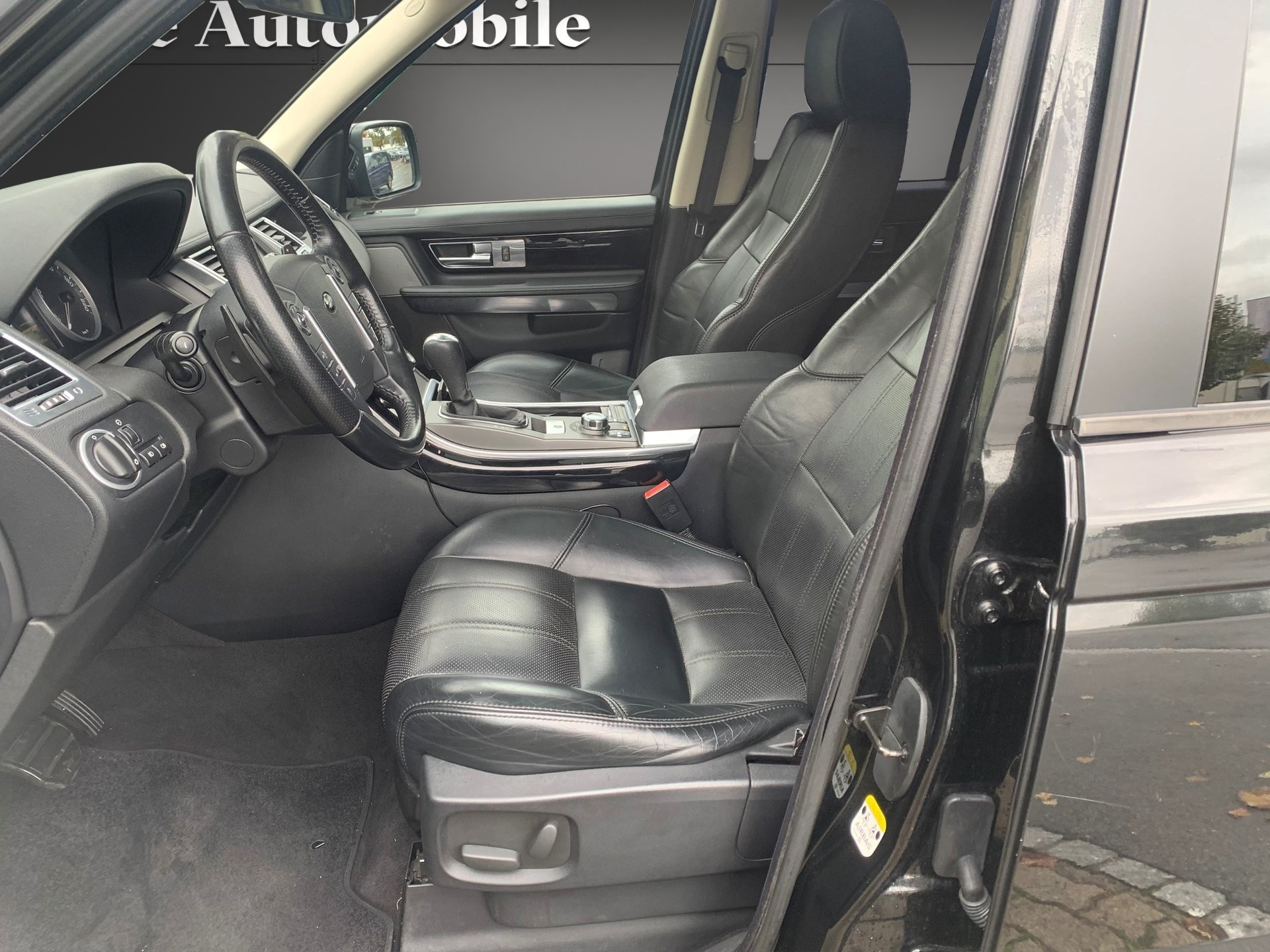 LAND ROVER Range Rover Sport 3.0 TDV6 S Automatic-image-4