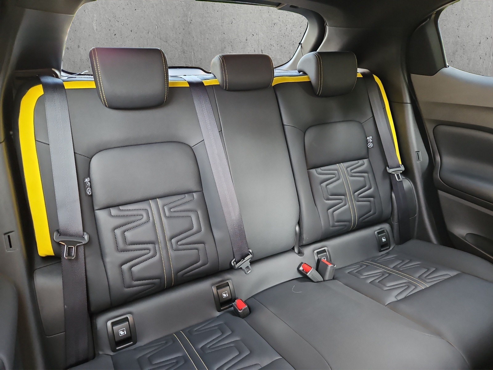 NISSAN Juke 1.6 Hybrid N-Sport-image-12