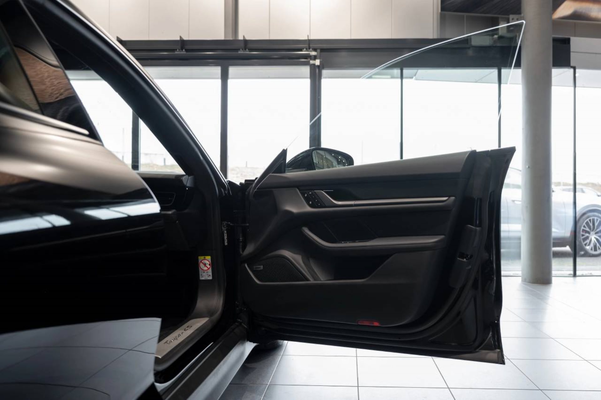 PORSCHE Taycan 4S Sport Turismo-image-20