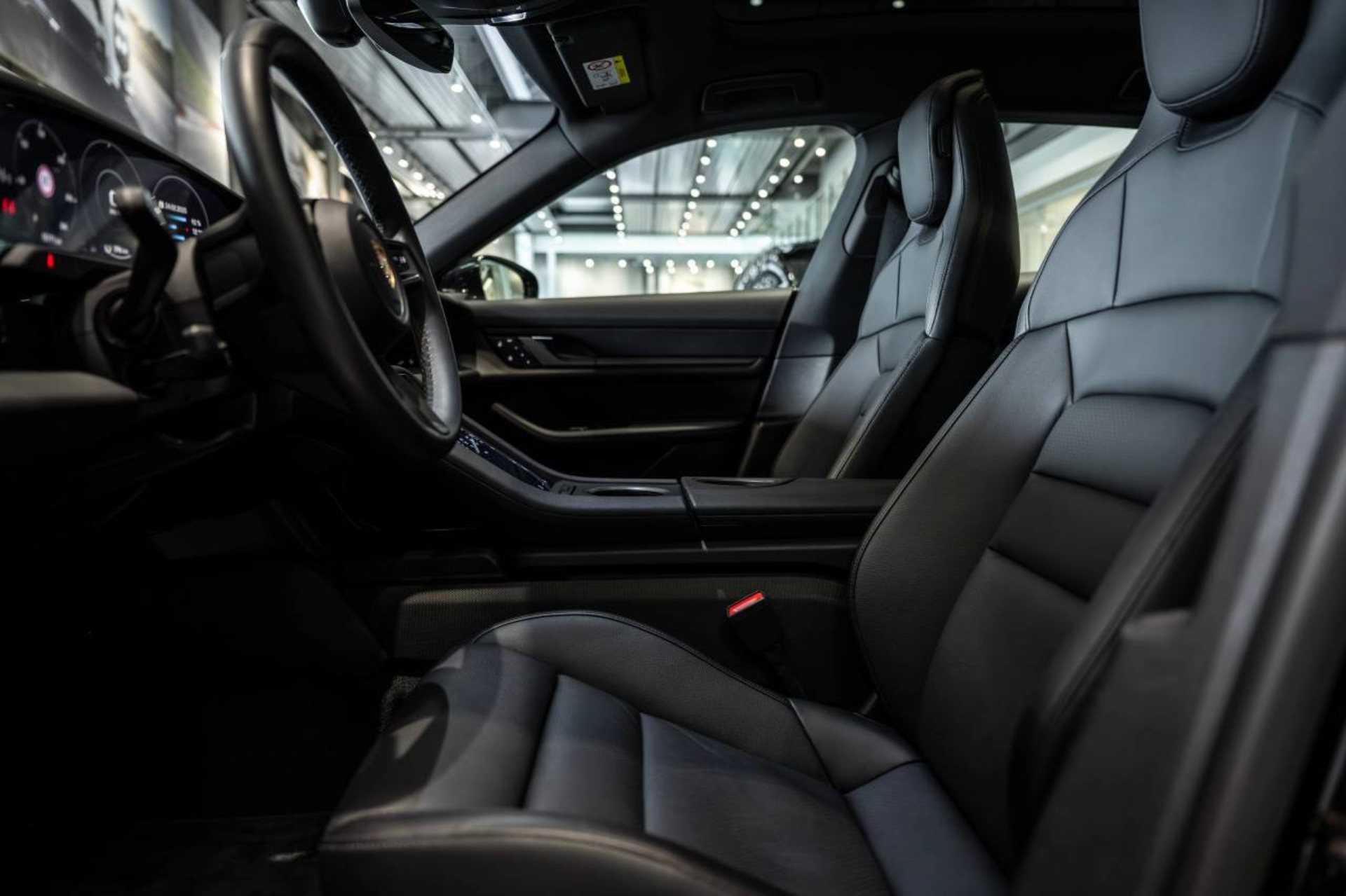 PORSCHE Taycan 4S Sport Turismo-image-3