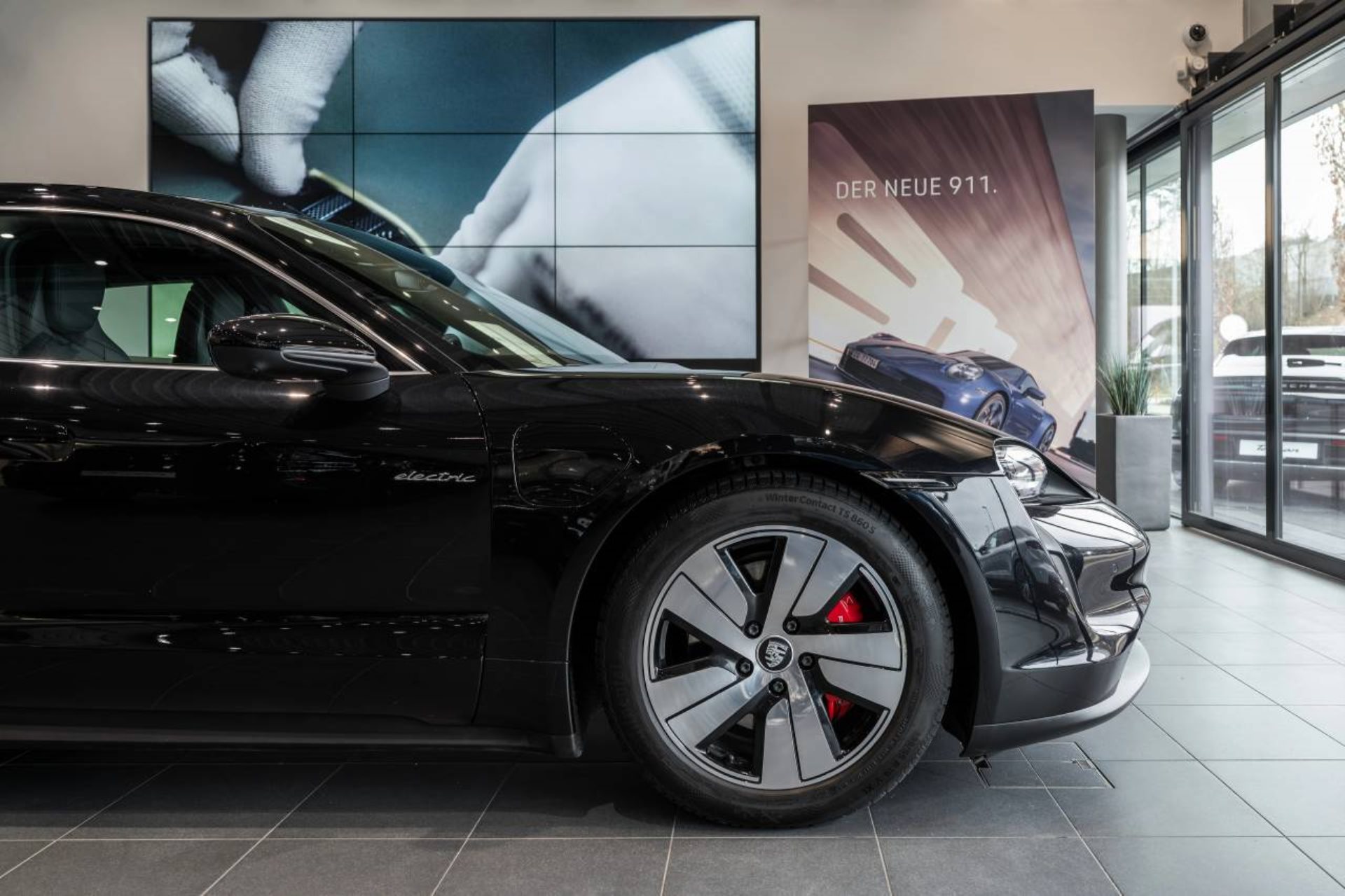 PORSCHE Taycan 4S Sport Turismo-image-11