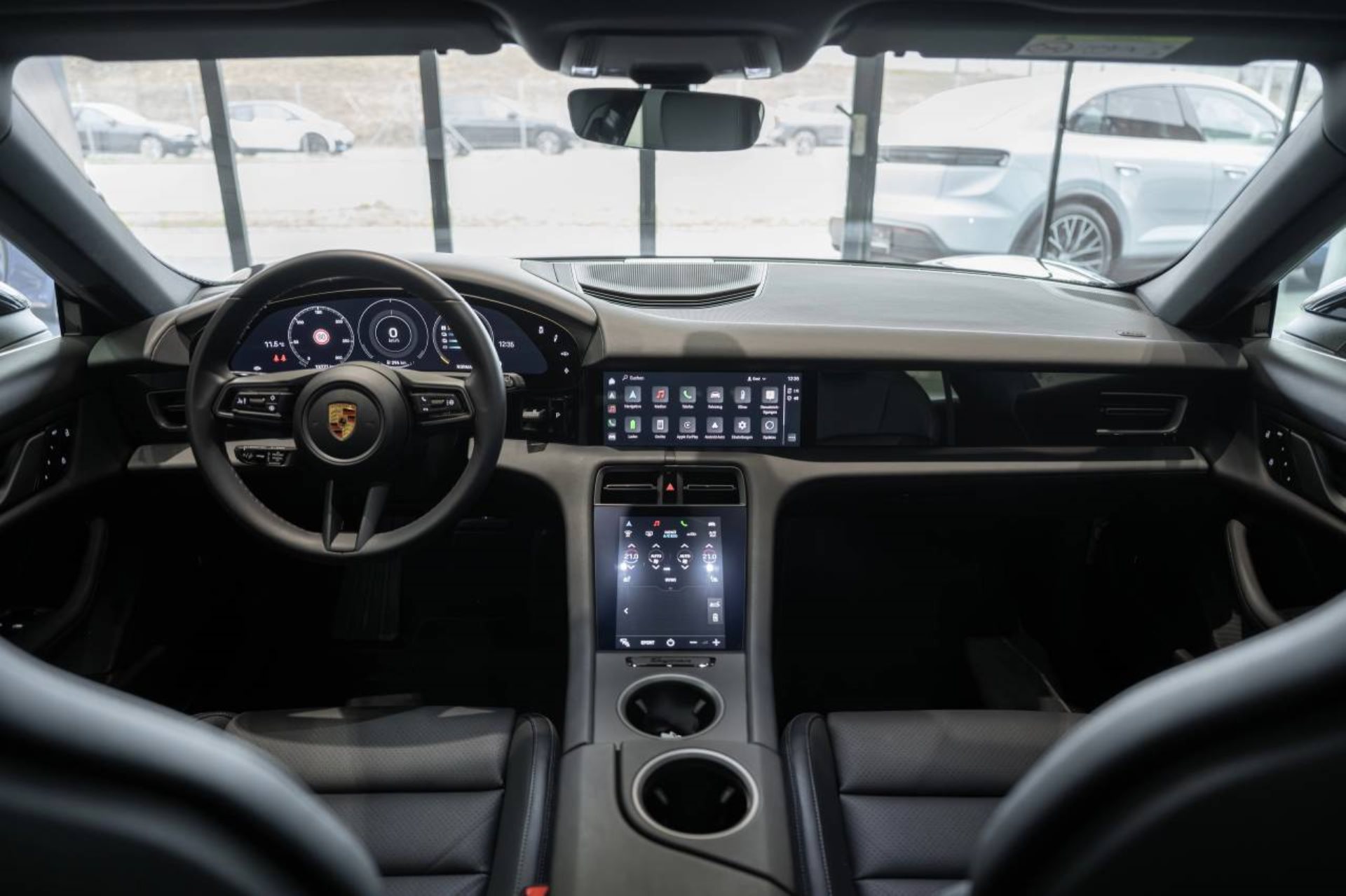 PORSCHE Taycan 4S Sport Turismo-image-15