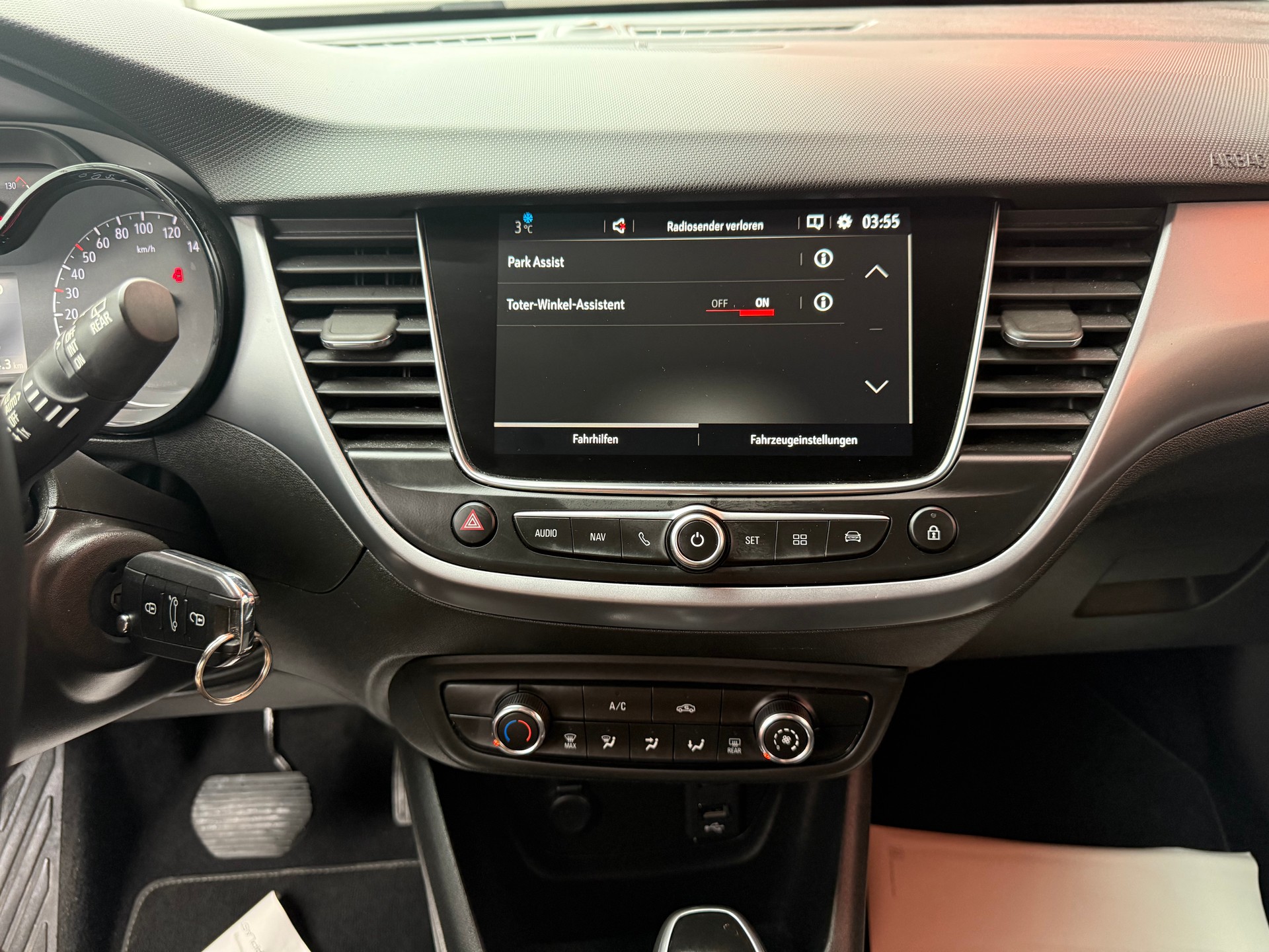 OPEL Crossland X 1.2i 120 Wir haben auch verschiedene Km stände und Preis...-image-7