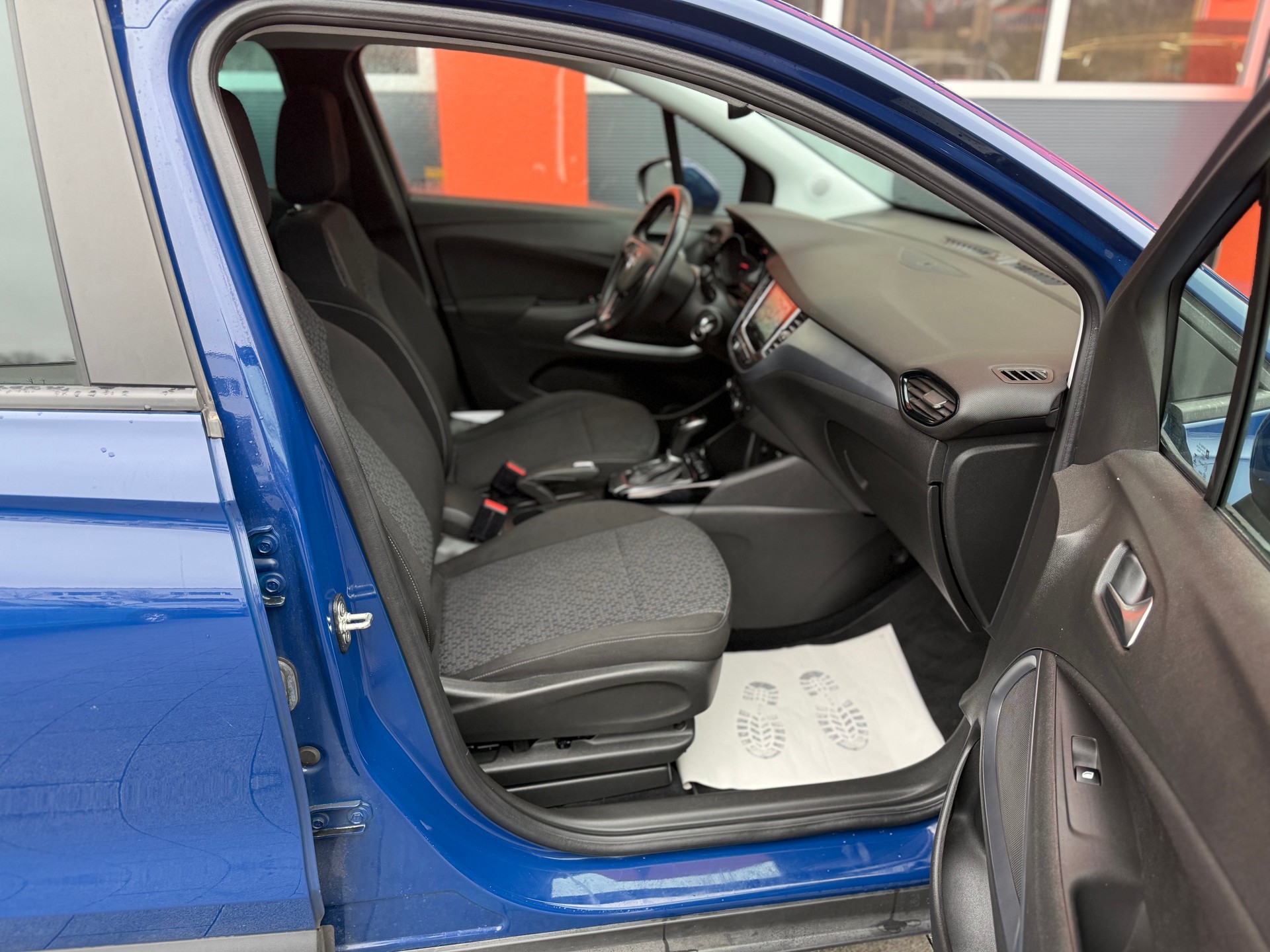 OPEL Crossland X 1.2i 120 Wir haben auch verschiedene Km stände und Preis...-image-9