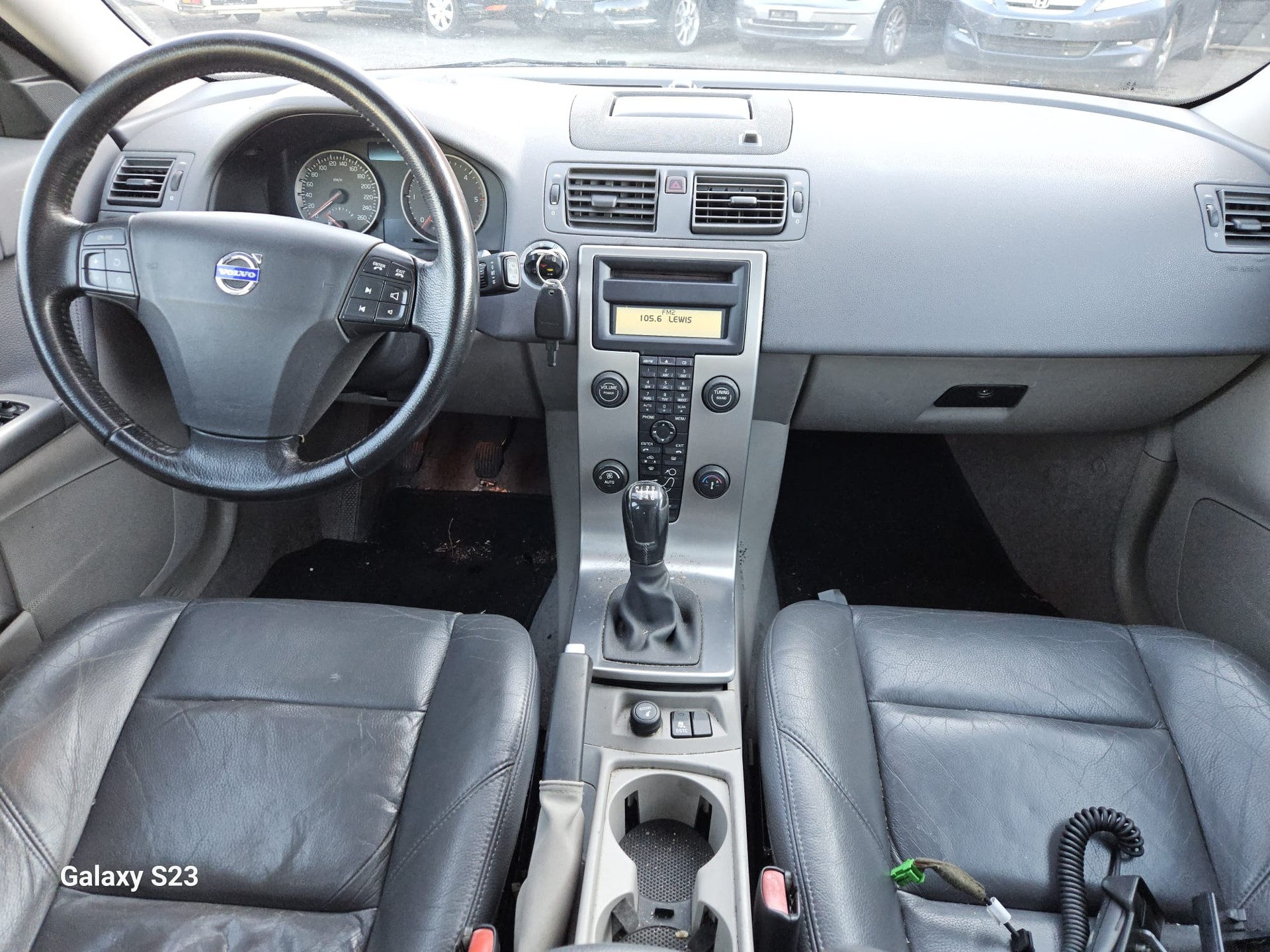 VOLVO V50 2.0D-image-8