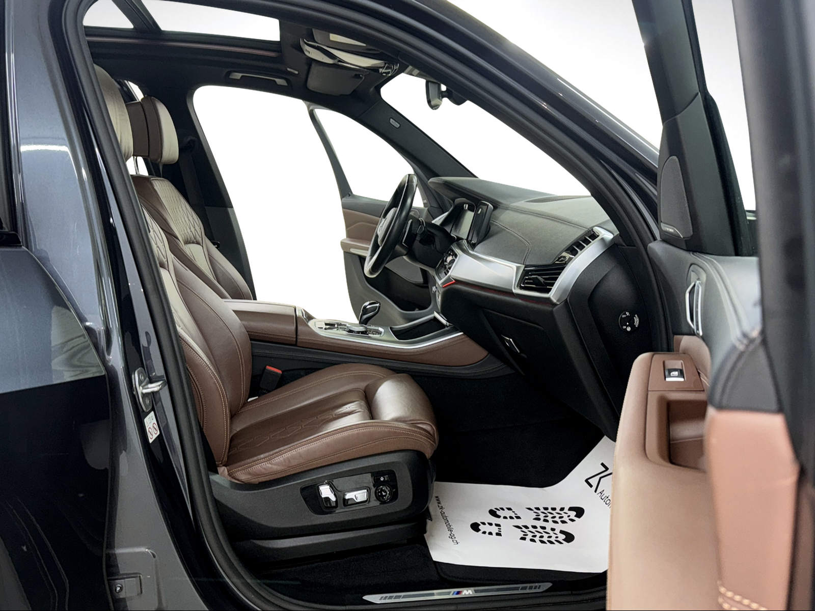 BMW X5 xDrive 30d 265PS M-Sport ARKTIKGRAY* Steptronic | Panoramadach | Head-Up-Display | 360° Kamera | H/K Sound | Komfortzugang |-image-9