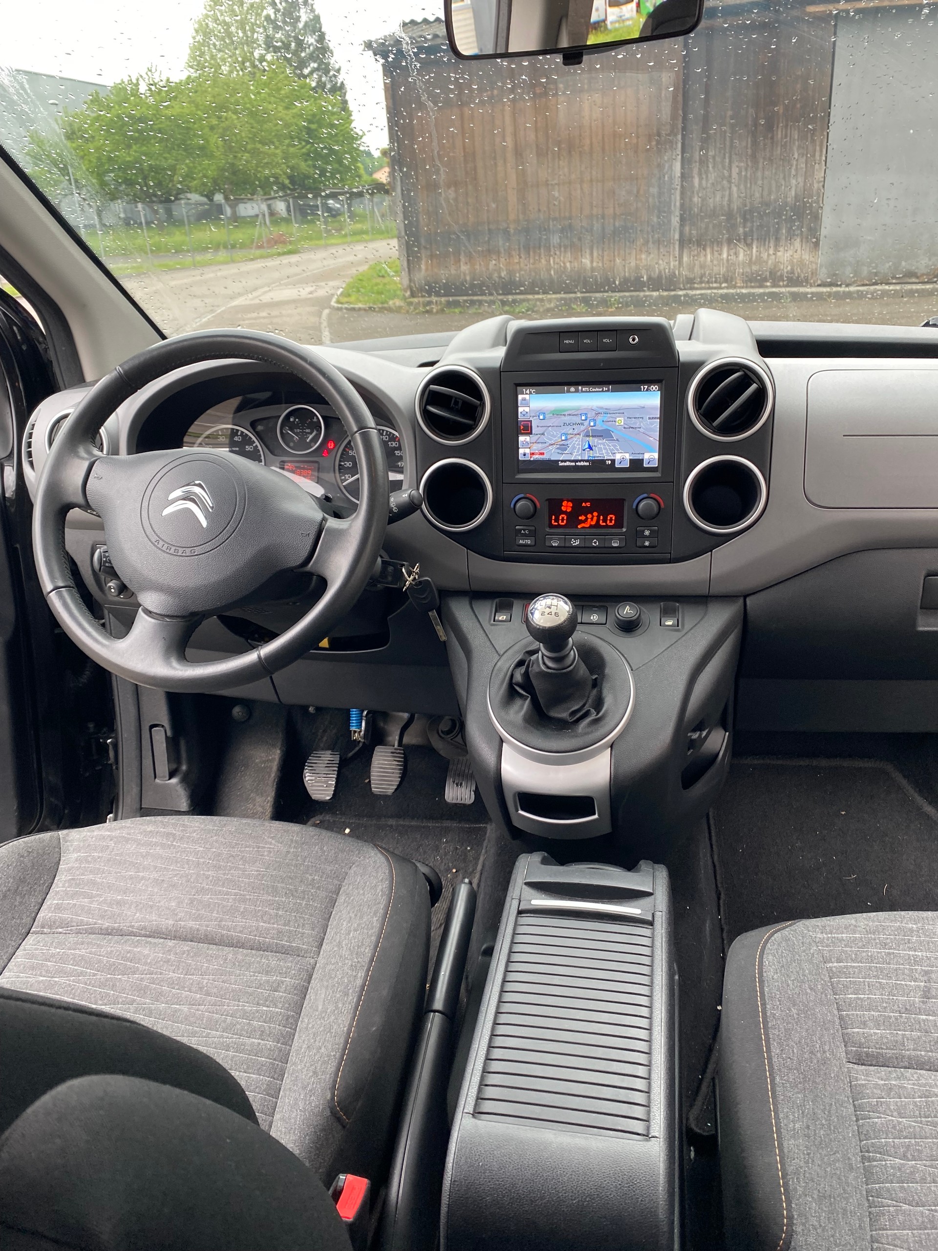 CITROEN Berlingo 1.6 BlueHDi XTR-image-9
