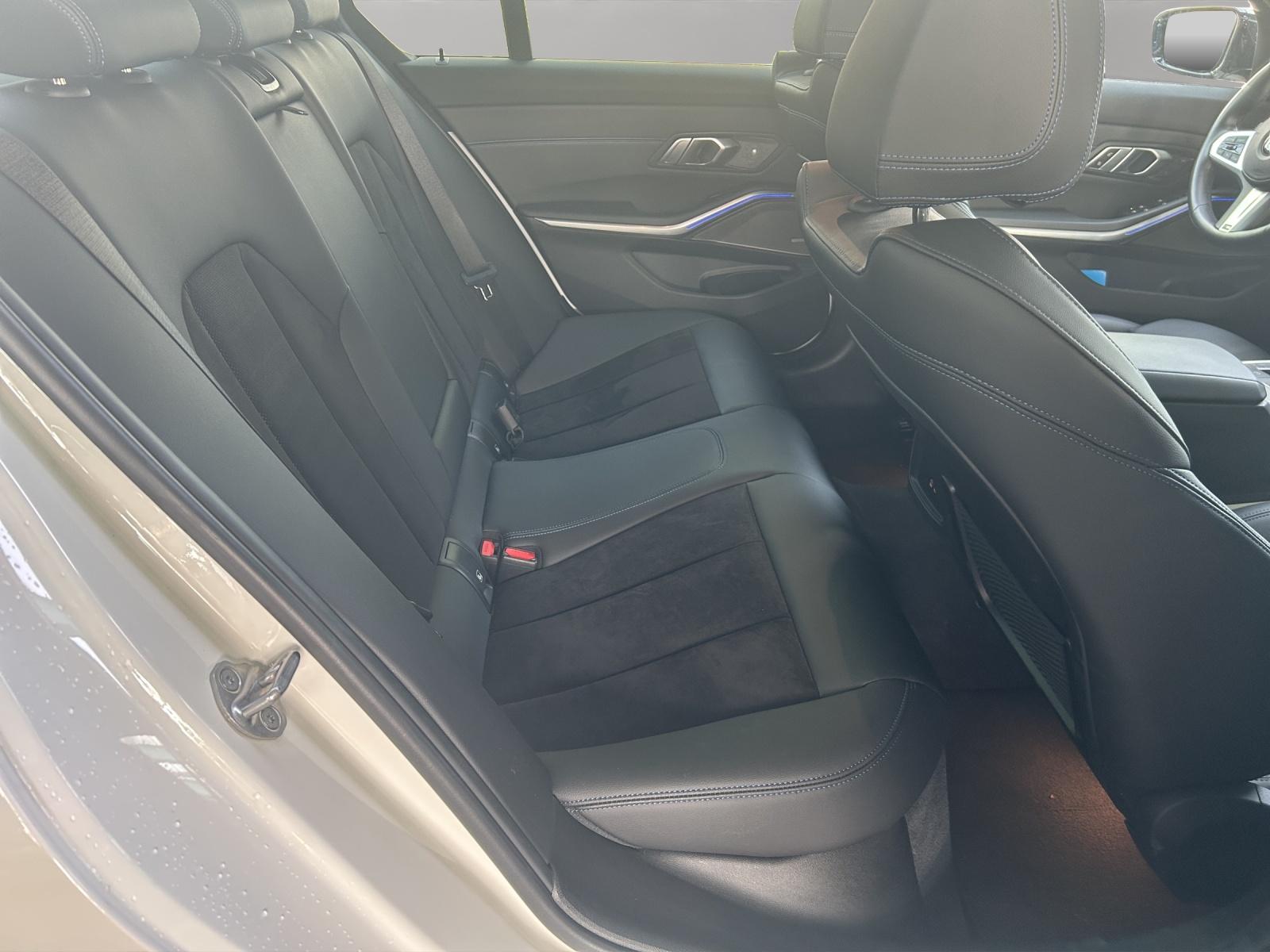 BMW 330d xDrive SAG-image-11