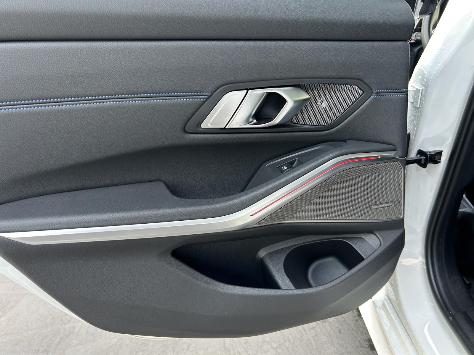 BMW 330d xDrive SAG-image-14