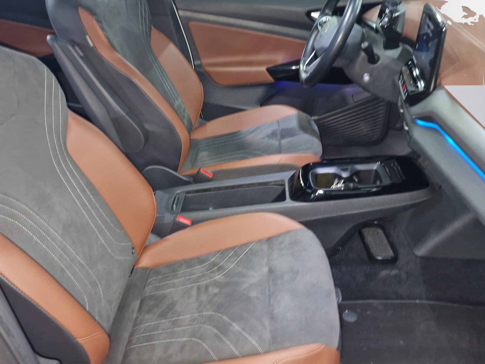 VW ID.4 Pro Performance 77 kWh Family-image-13