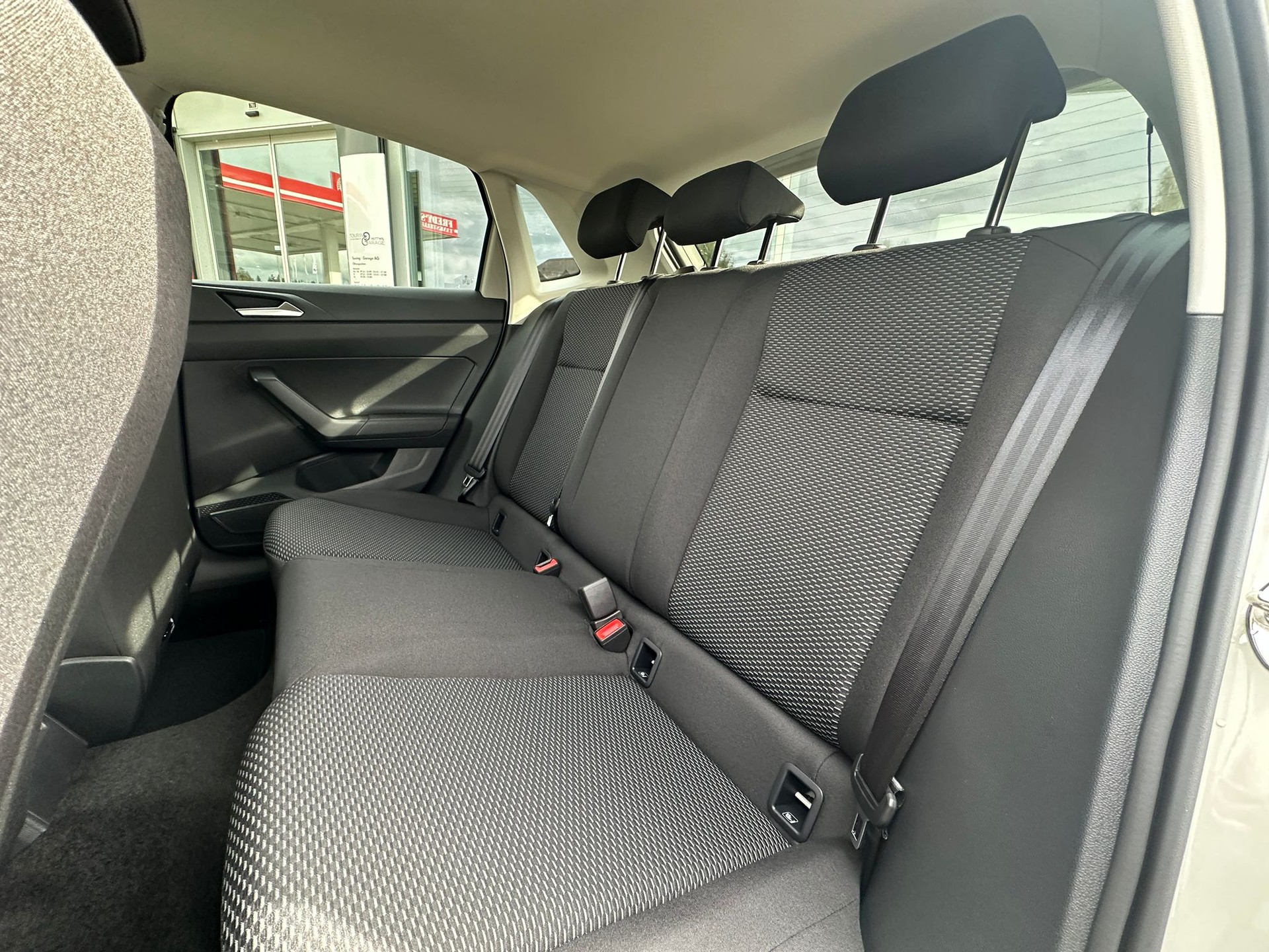 VW Polo 1.0 TSI Basis-image-21