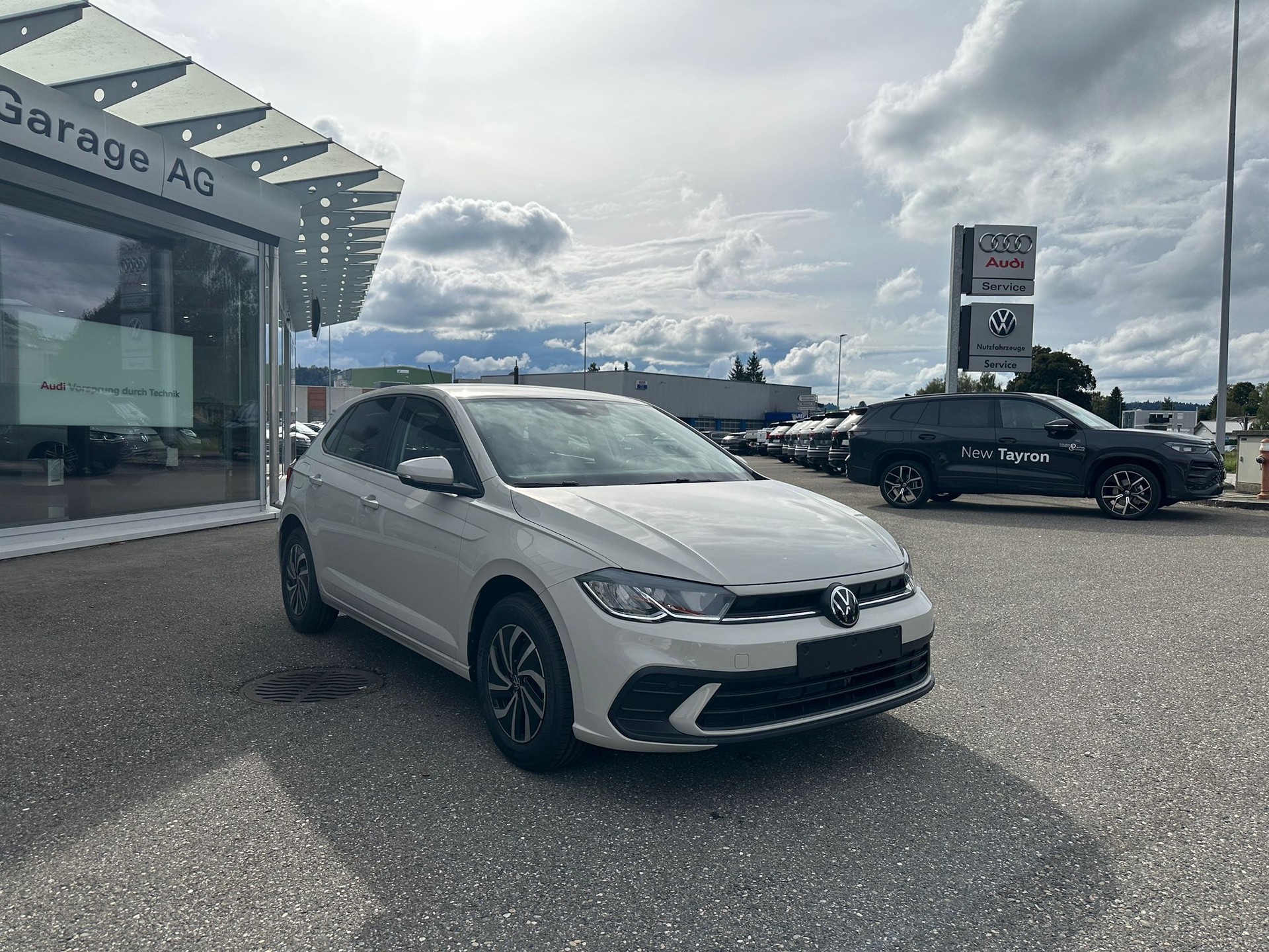 VW Polo 1.0 TSI Basis-image-6