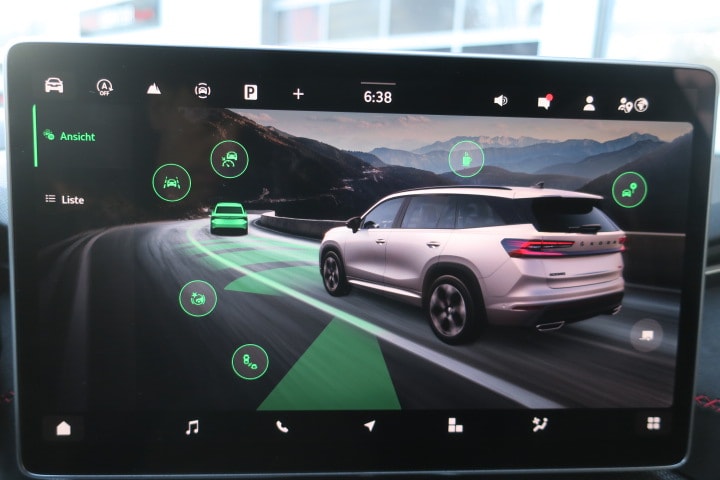 SKODA Kodiaq 2.0 TSI RS 4x4-image-12