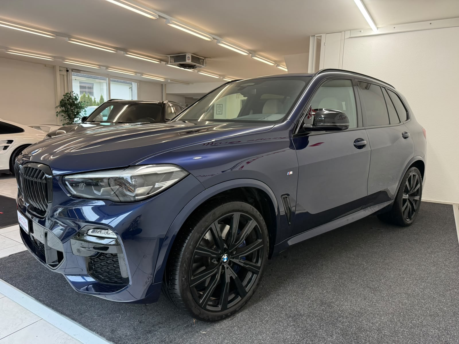 BMW X5 xDrive 48V 40d M Sport Steptronic-image-5