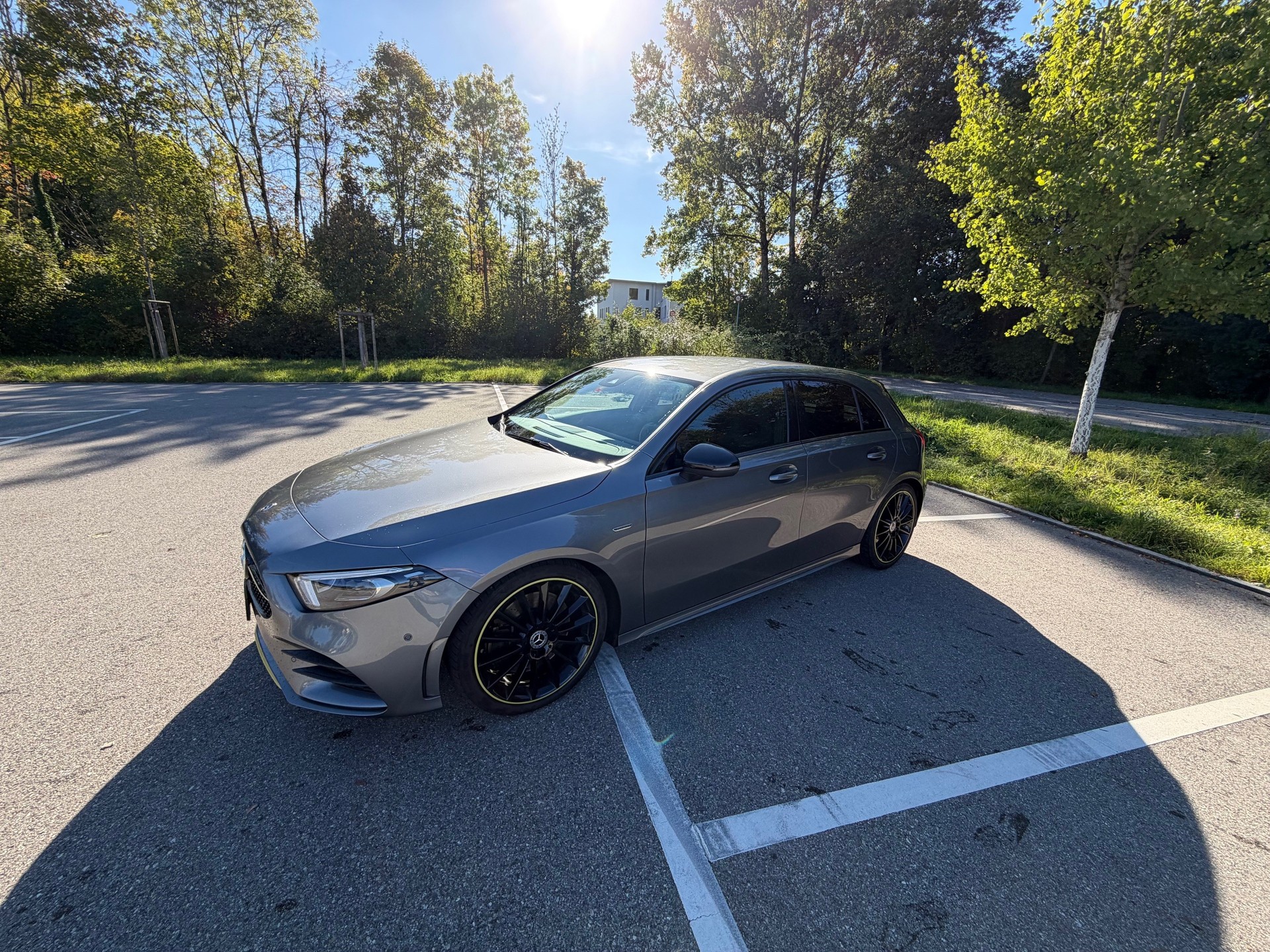 MERCEDES-BENZ A 250 AMG Line 7G-DCT-image-2