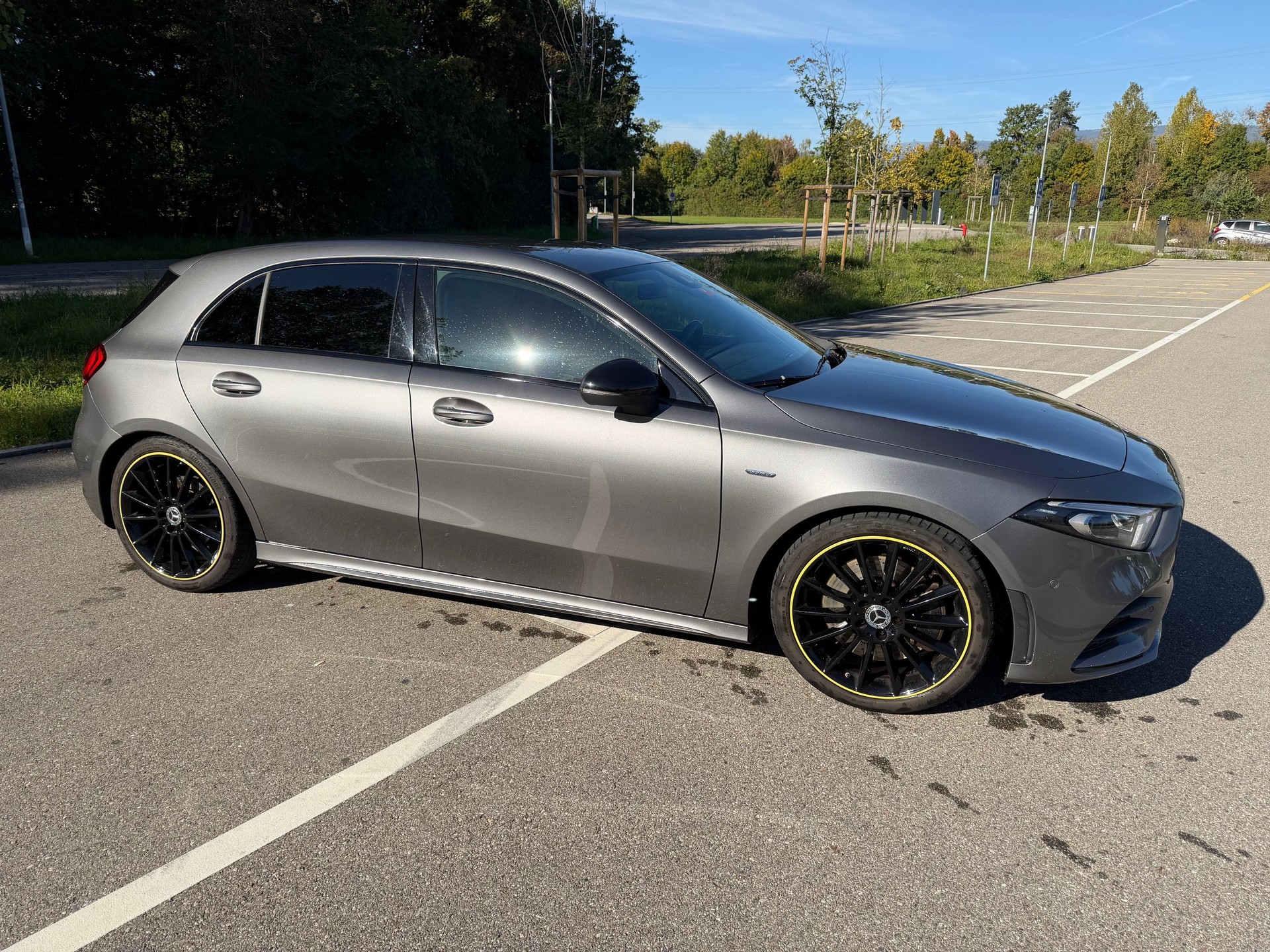 MERCEDES-BENZ A 250 AMG Line 7G-DCT-image-1