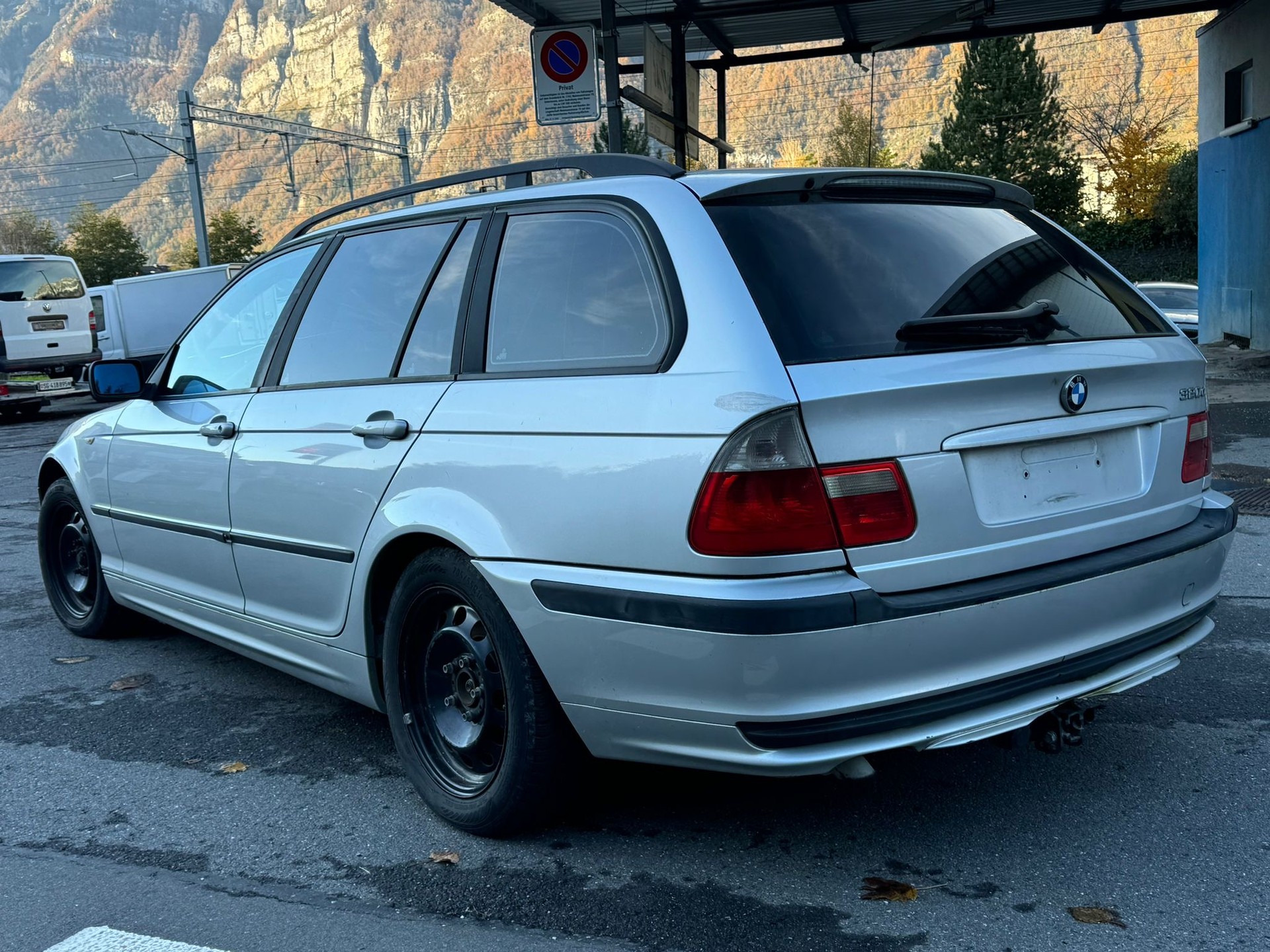 BMW 320d Touring-image-2