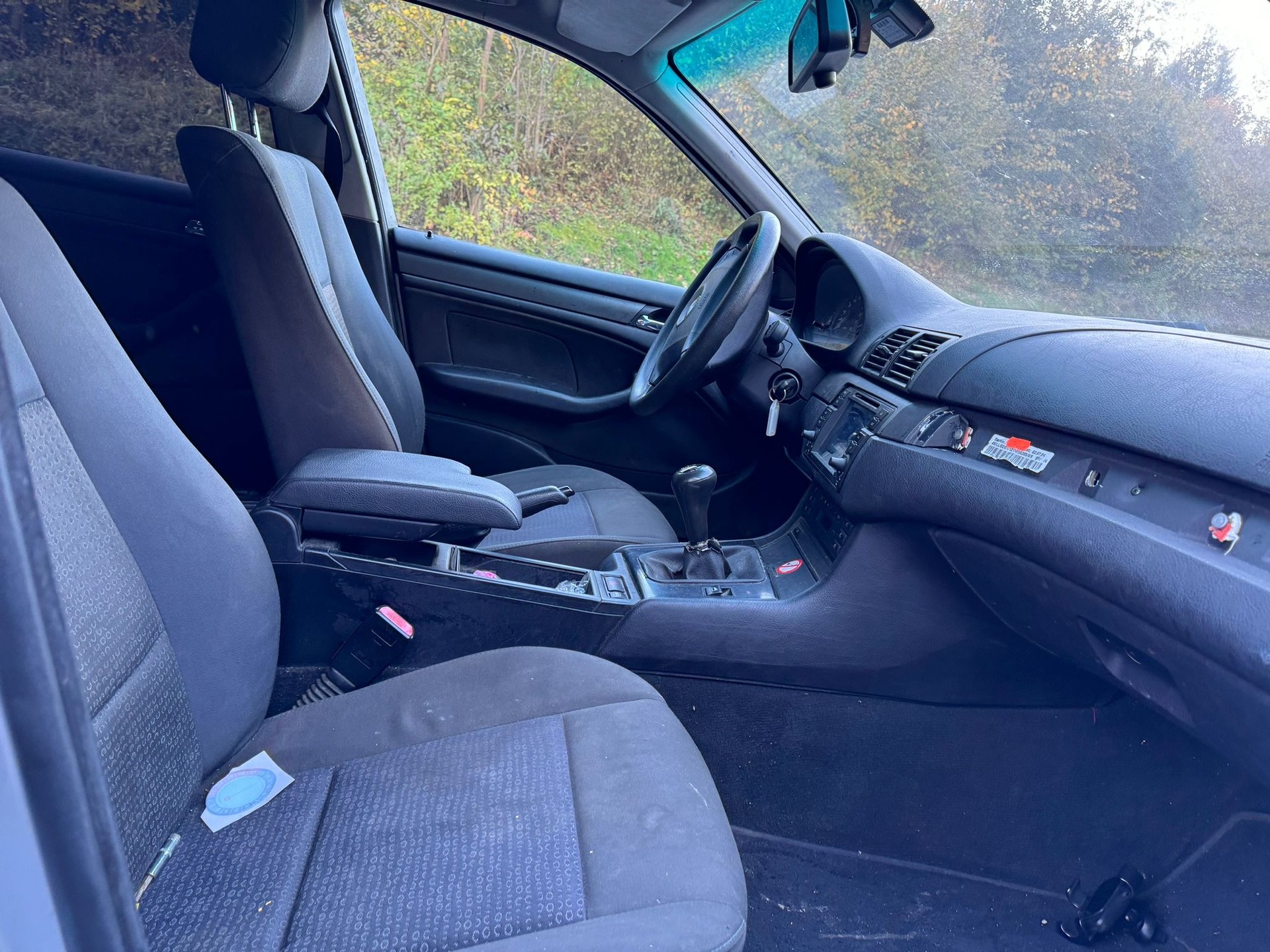 BMW 320d Touring-image-9