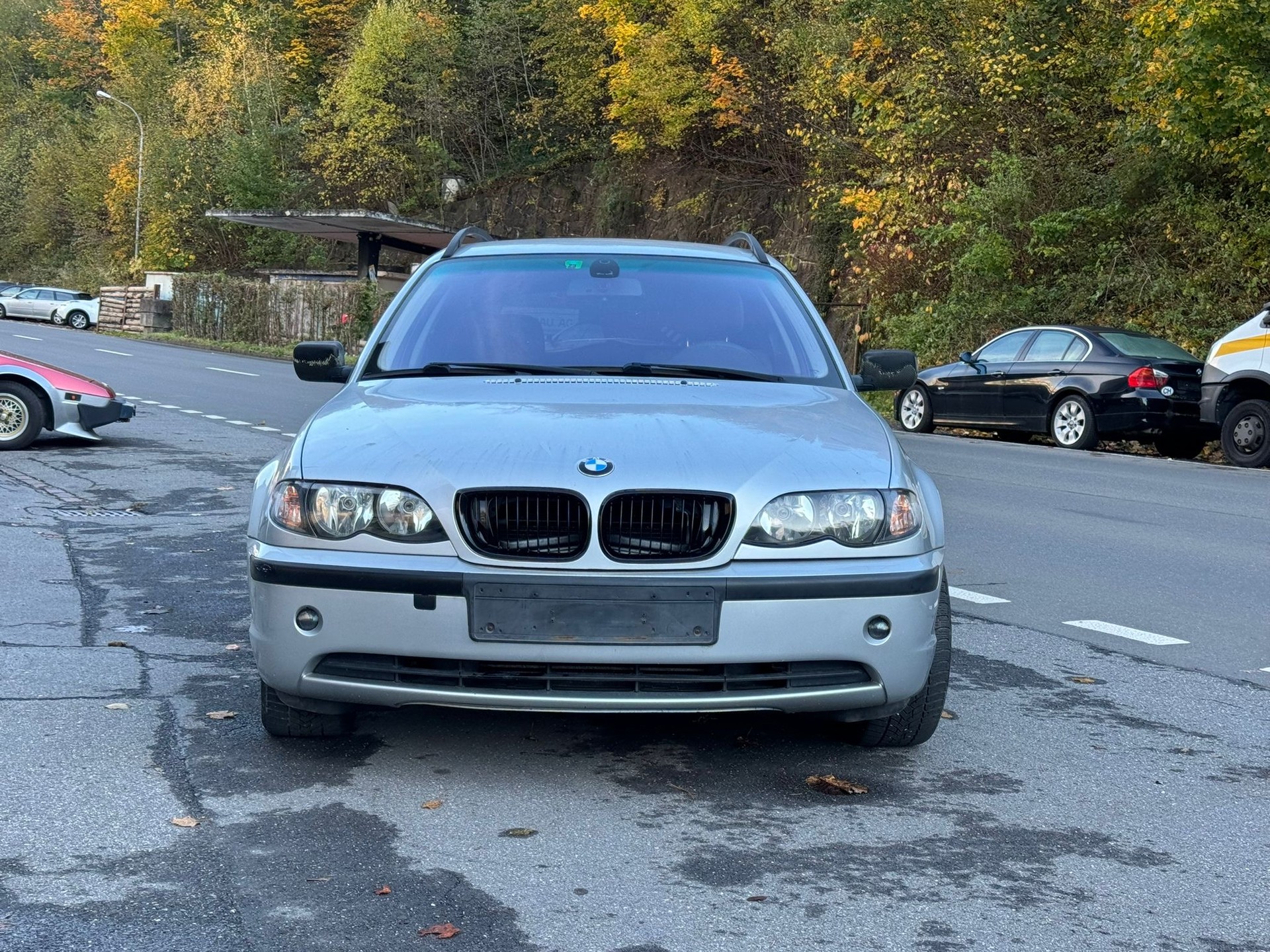 BMW 320d Touring-image-0