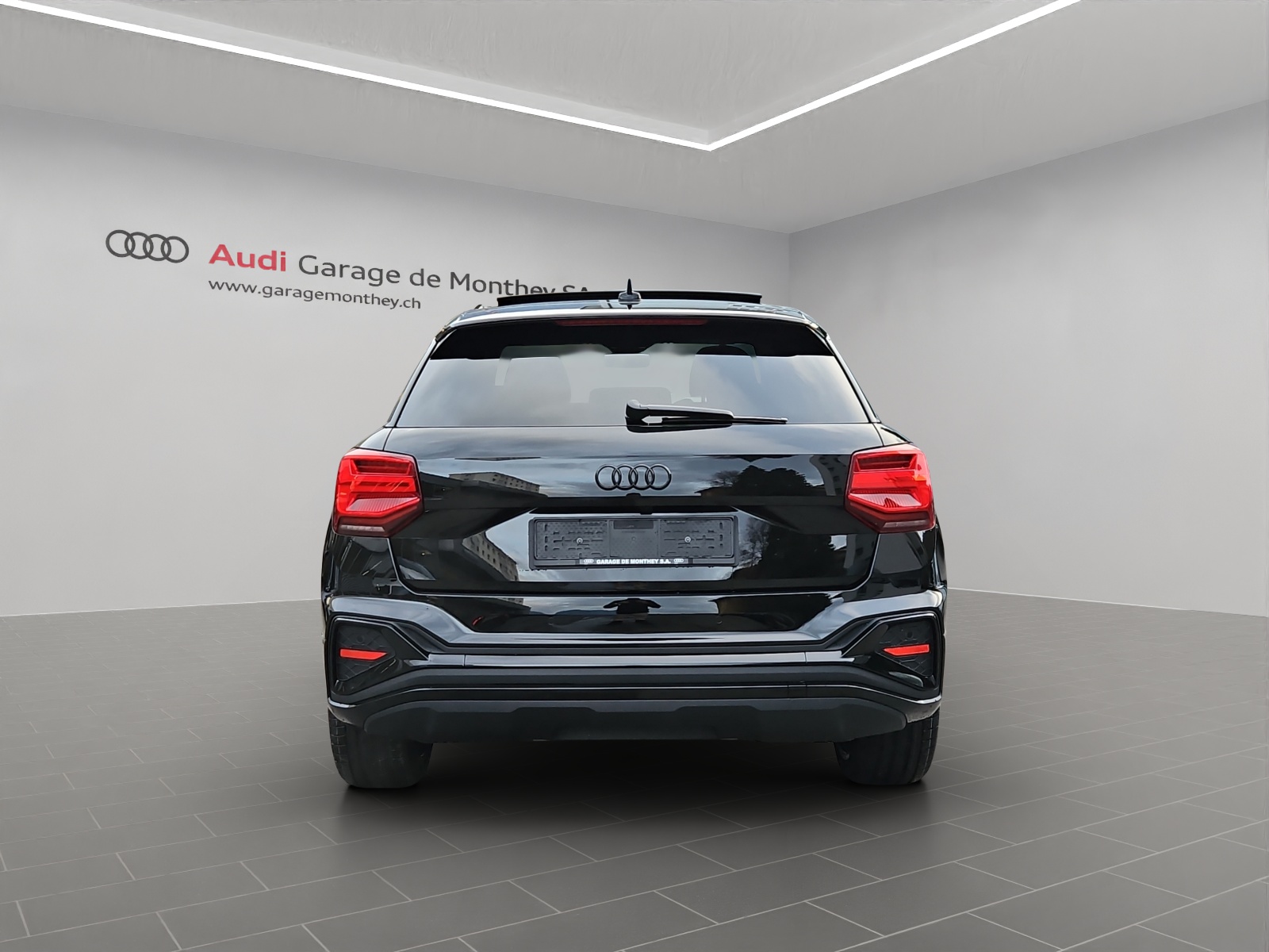 AUDI Q2 35 TFSI S line S-tronic-image-2