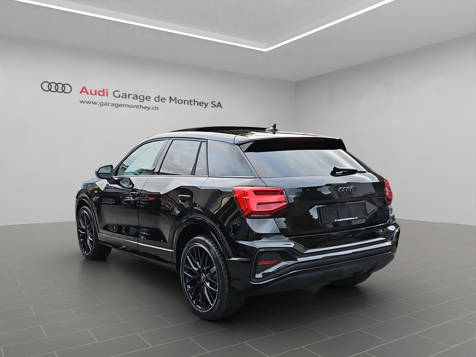 AUDI Q2 35 TFSI S line S-tronic-image-1