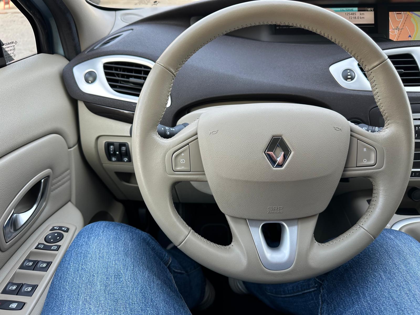 RENAULT Grand Scénic 2.0 16V Expression X-Tronic CVT-image-5