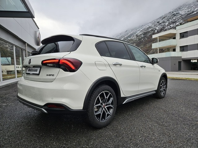 FIAT Tipo Hybrid 1.5 Swiss Edition Cross-image-5