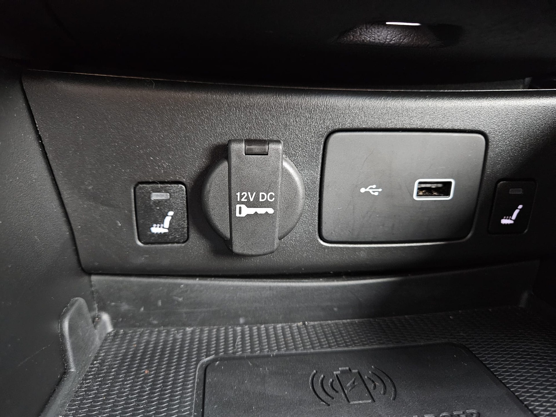 FIAT Tipo Hybrid 1.5 Swiss Edition Cross-image-7
