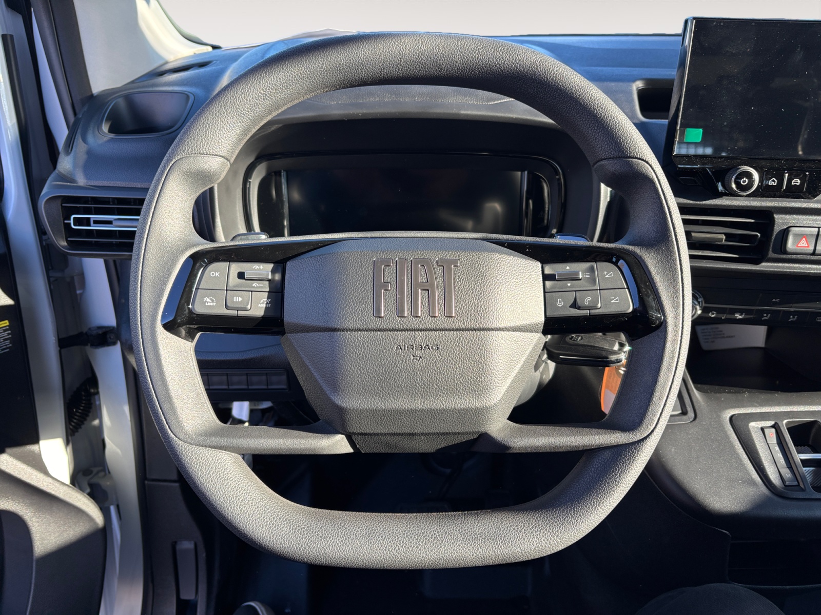 FIAT Doblo Crew CAB 1.5 BlueHDi L2-image-8