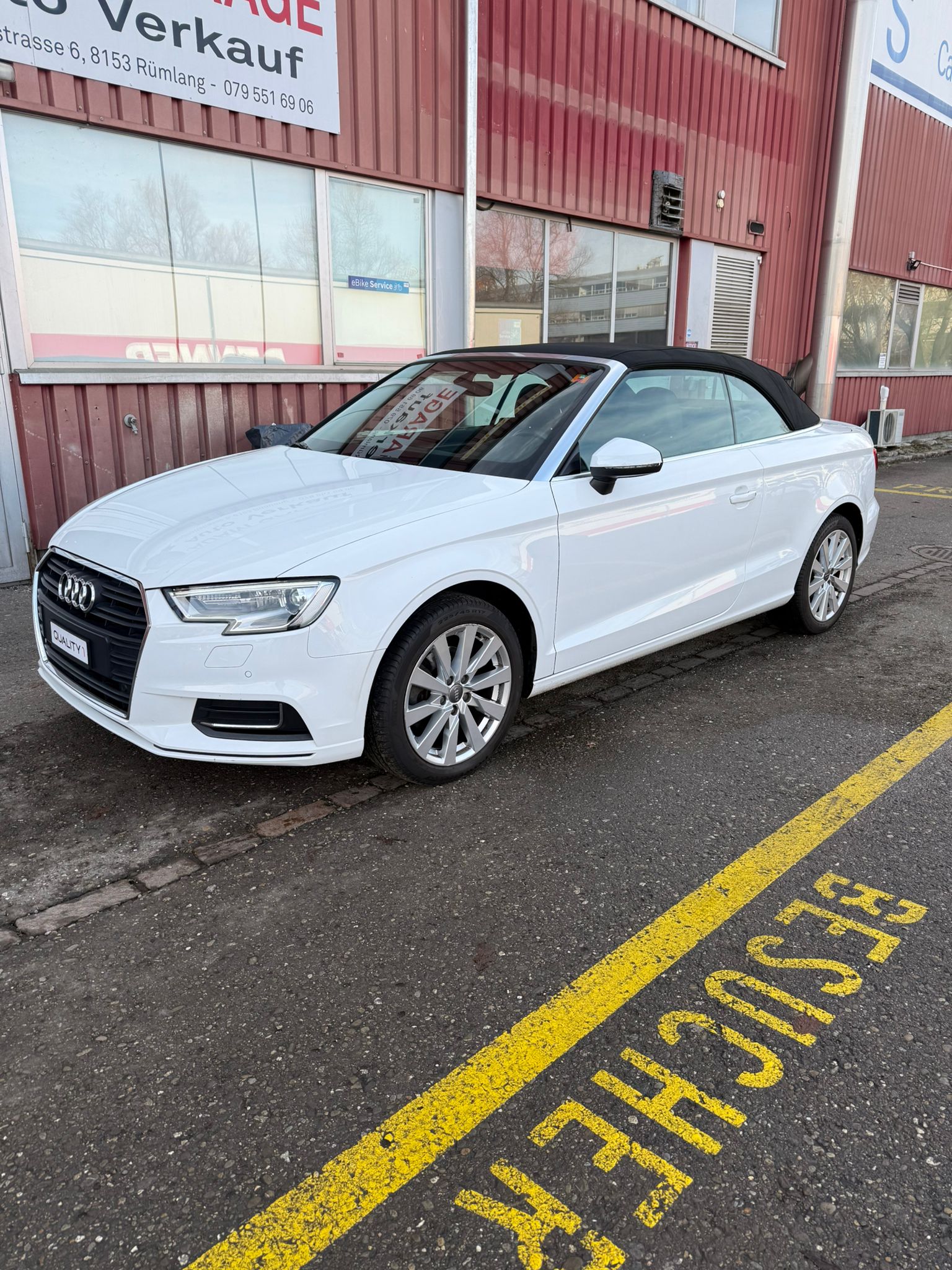 AUDI A3 Cabriolet 1.6 TDI Design-image-1