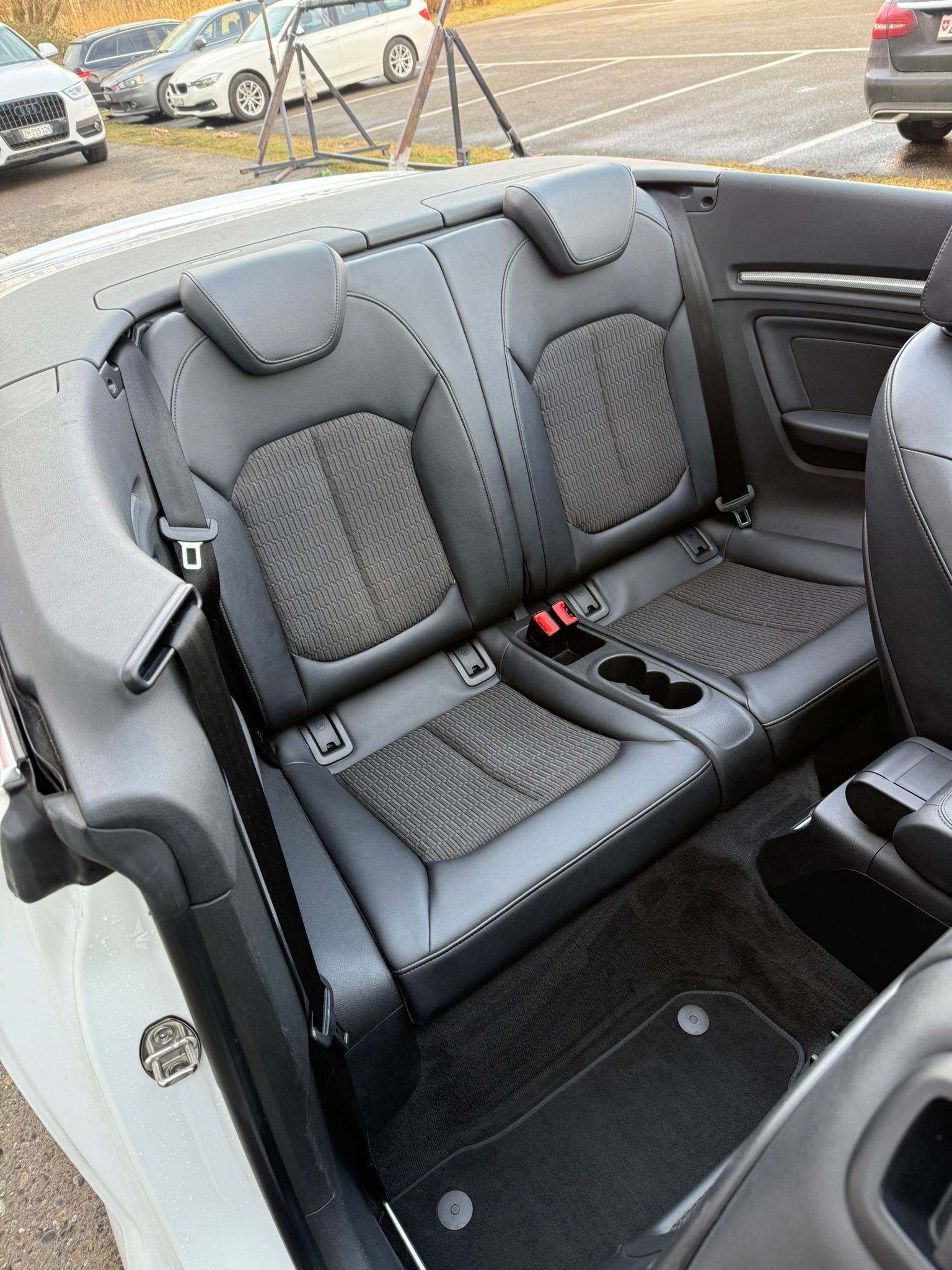 AUDI A3 Cabriolet 1.6 TDI Design-image-9