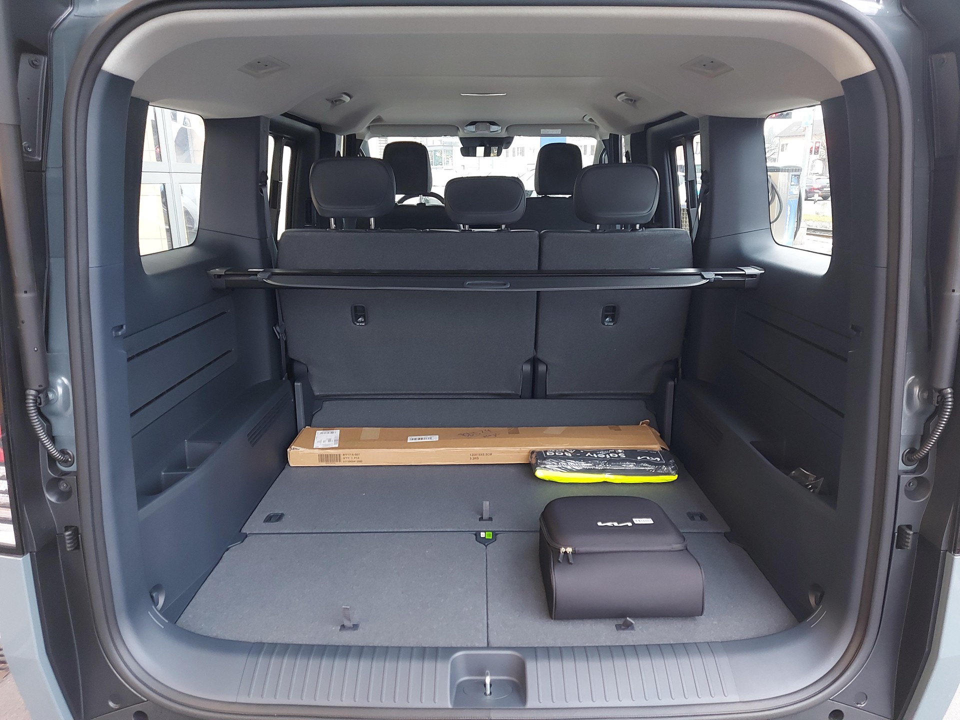 KIA PV5 Passenger 71.2 kWh Elite-image-12
