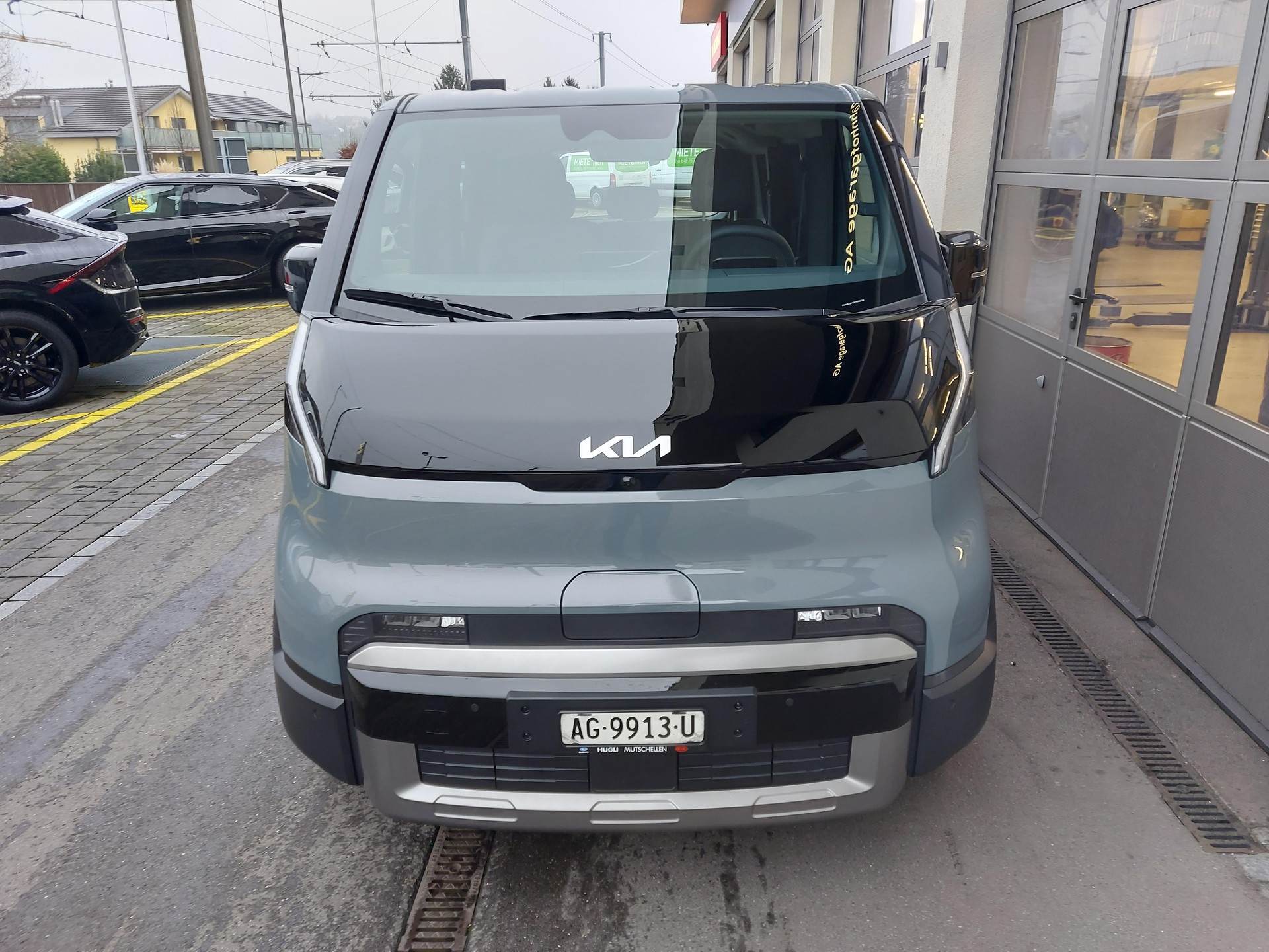 KIA PV5 Passenger 71.2 kWh Elite-image-4