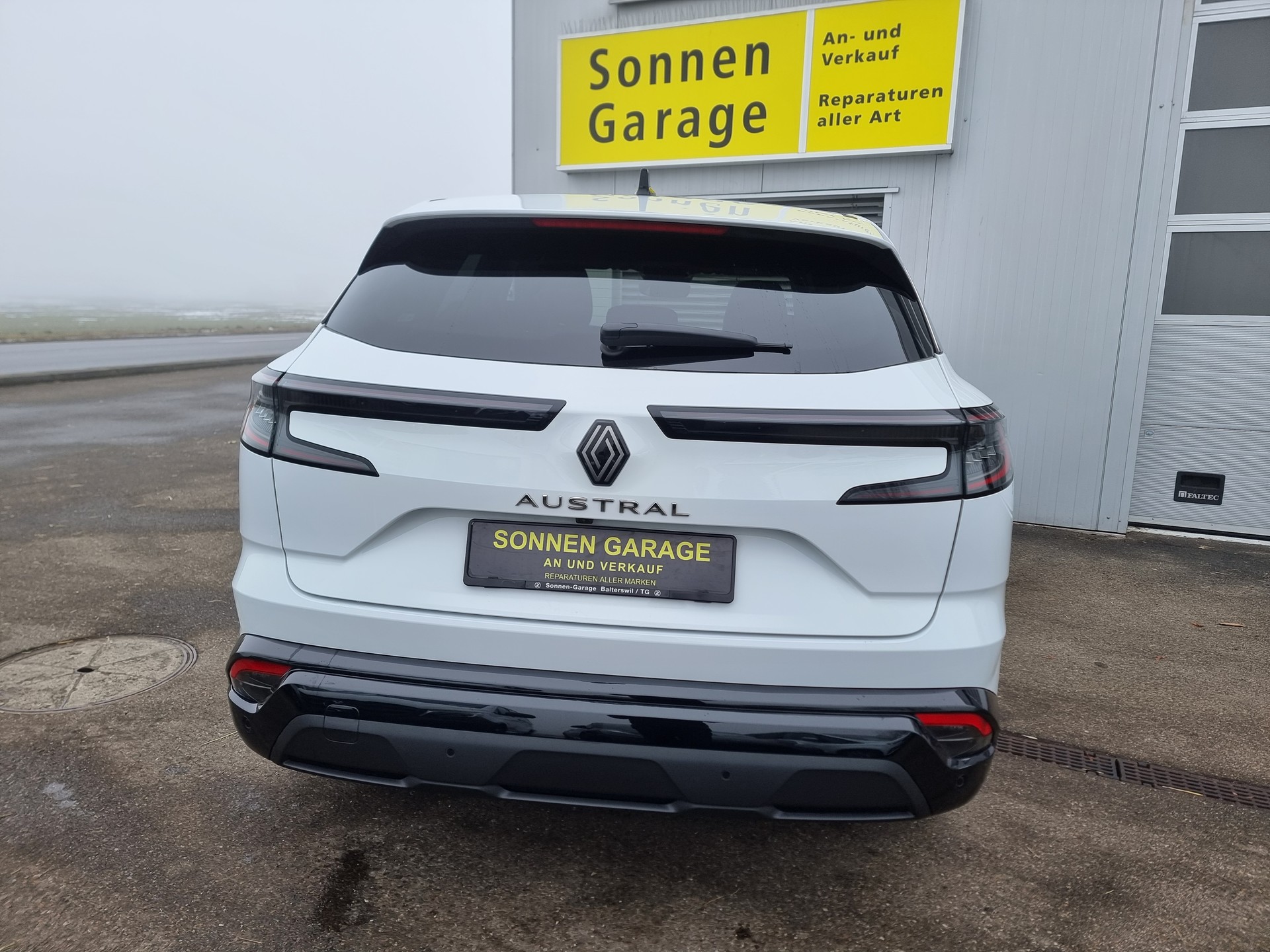 RENAULT Austral 1.3 MHEV 160 Techno A-image-14