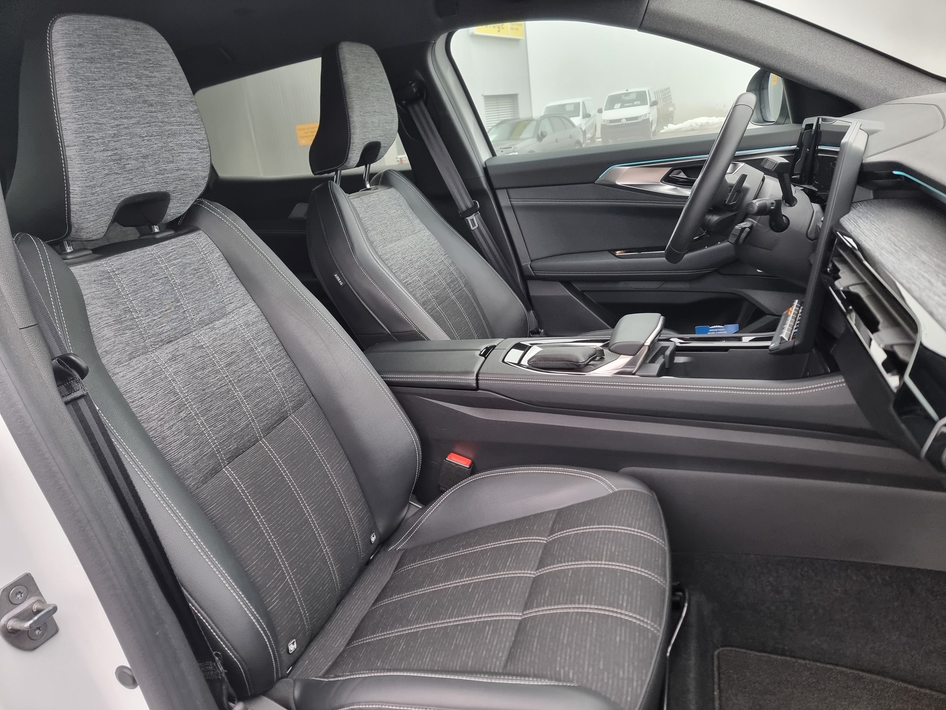 RENAULT Austral 1.3 MHEV 160 Techno A-image-5