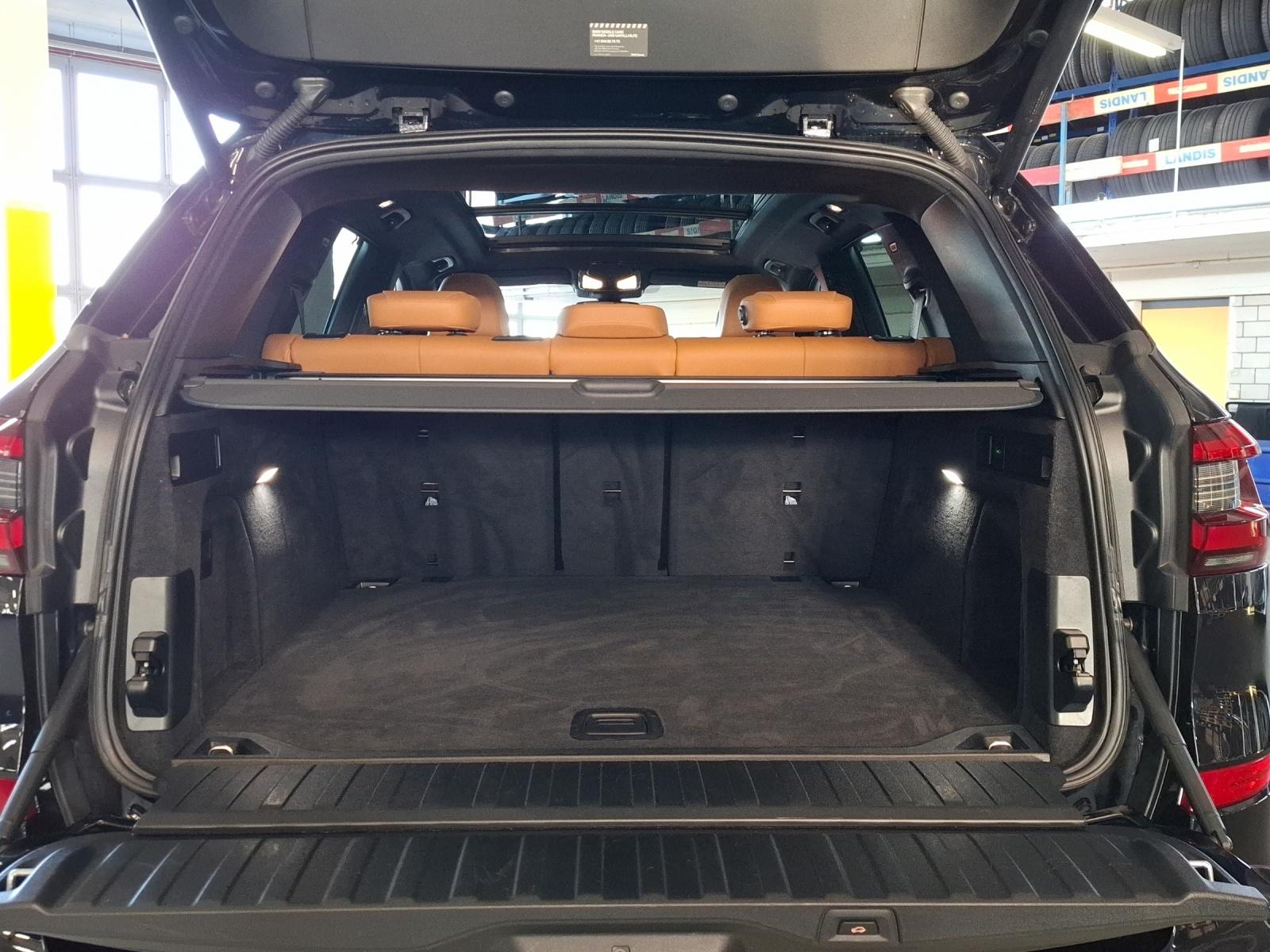 BMW X5 30d xDrive SAG-image-14