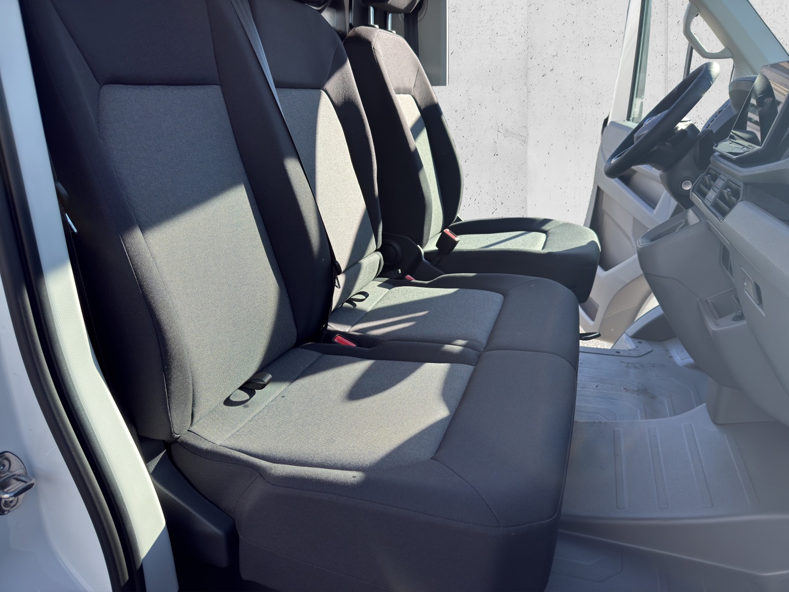 VW Crafter 35 2.0 BiTDI L3 HD A-image-12