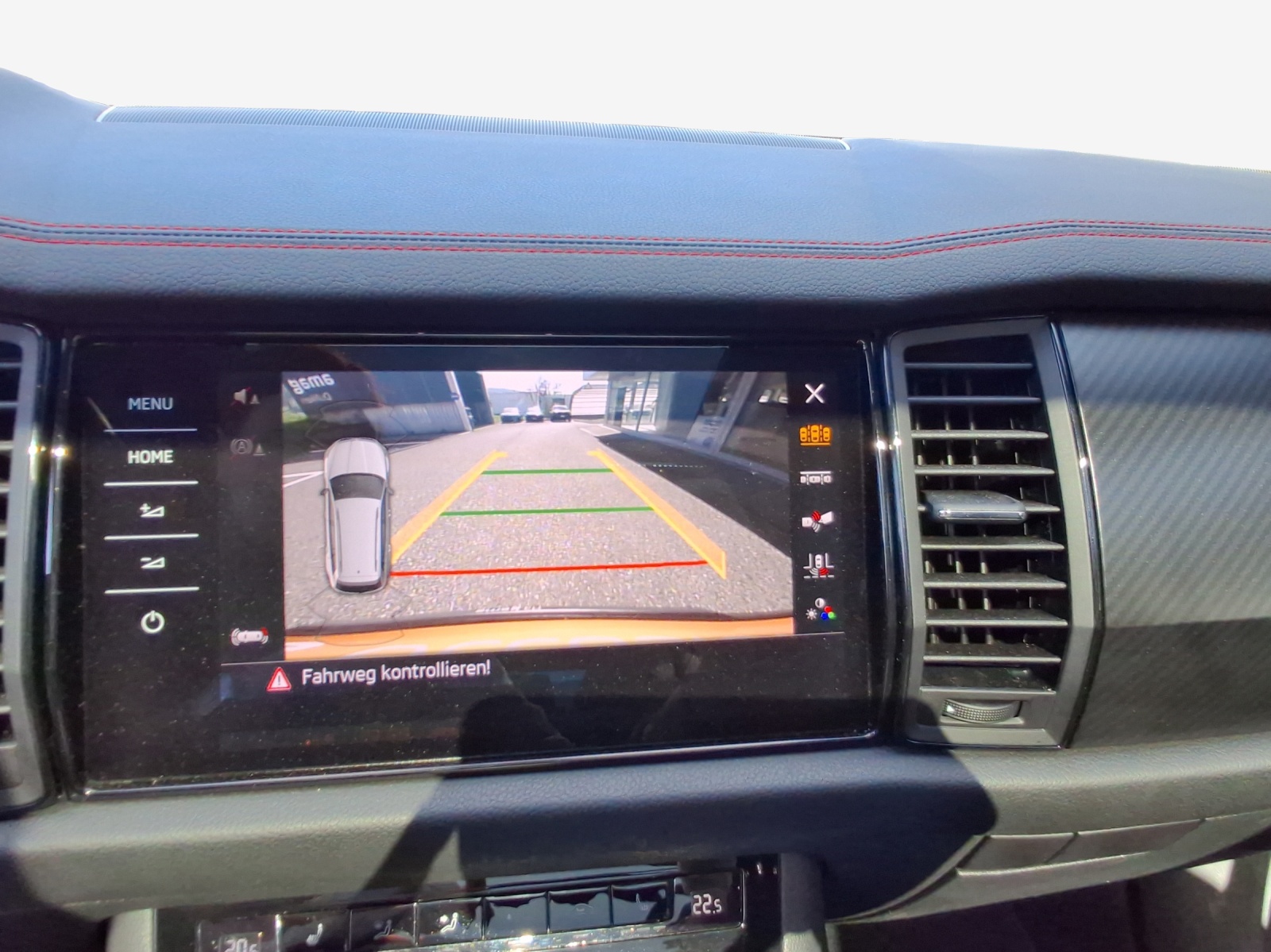SKODA Kodiaq 2.0 TSI 4x4 RS-image-14